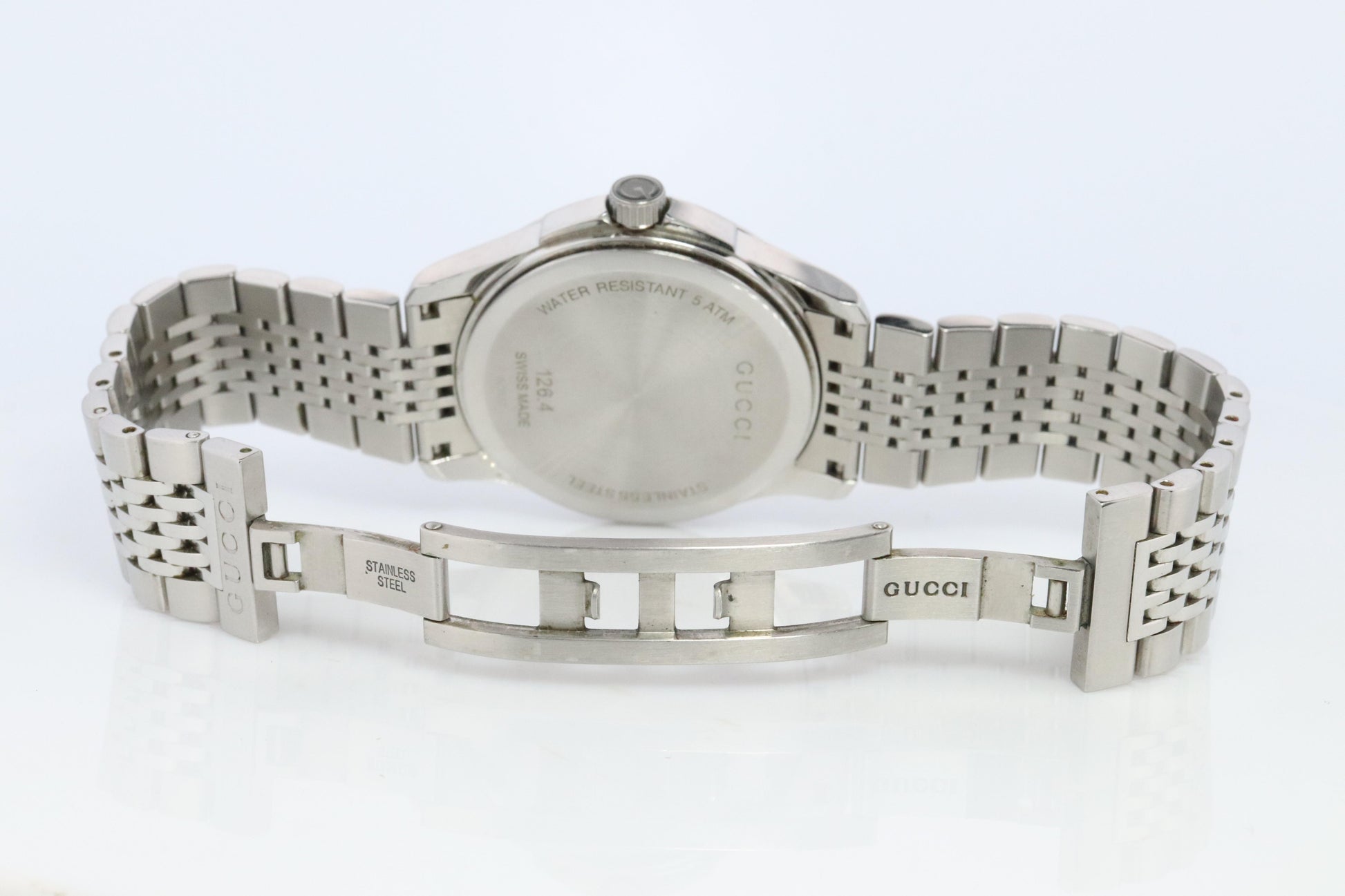 GUCCI Quartz 126.4 Watch. Gucci G Timeless Round 38mm.