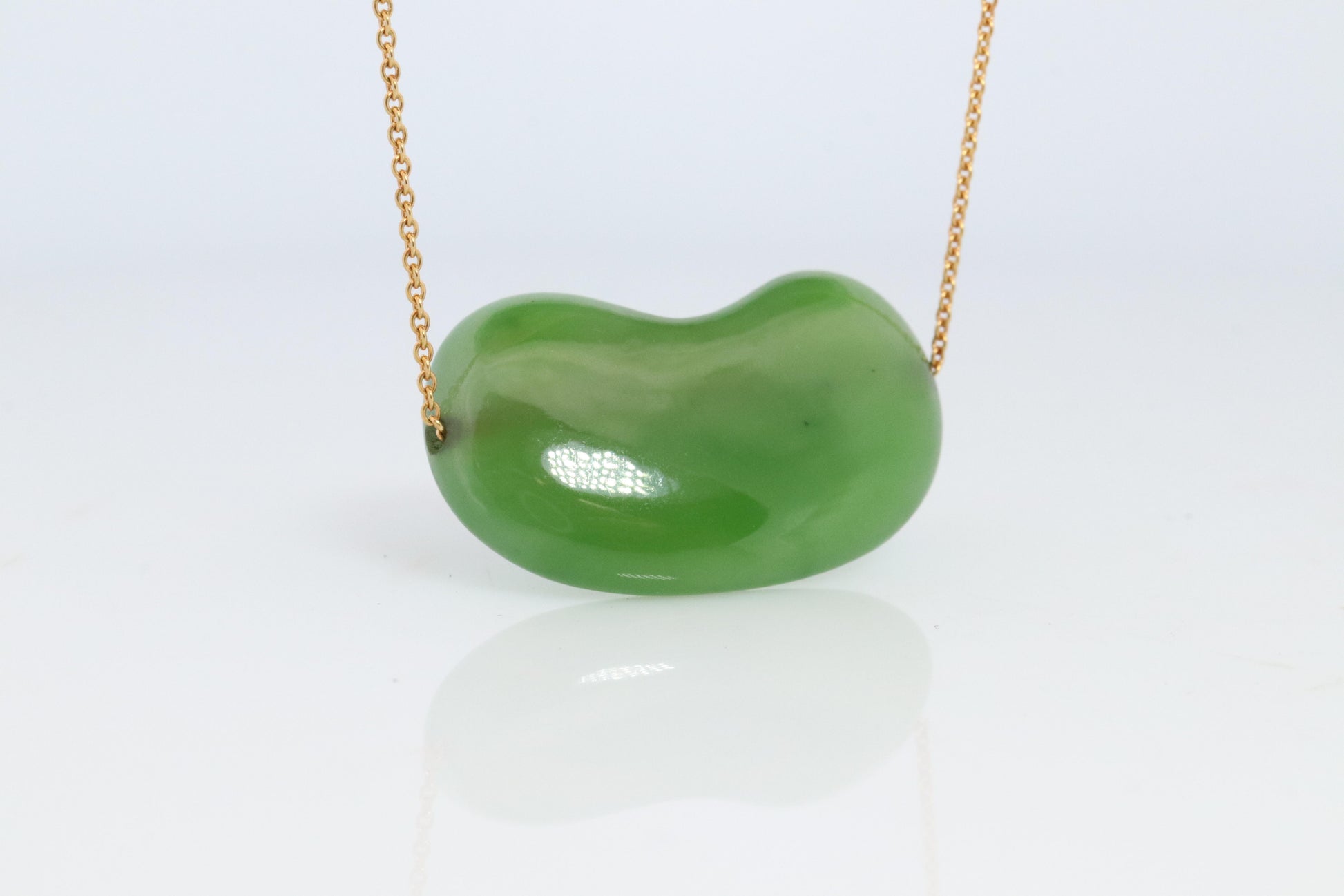Tiffany & Co. Jade 18k Gold Chain and Bean Pendant Necklace. Nephrite Jade Bean