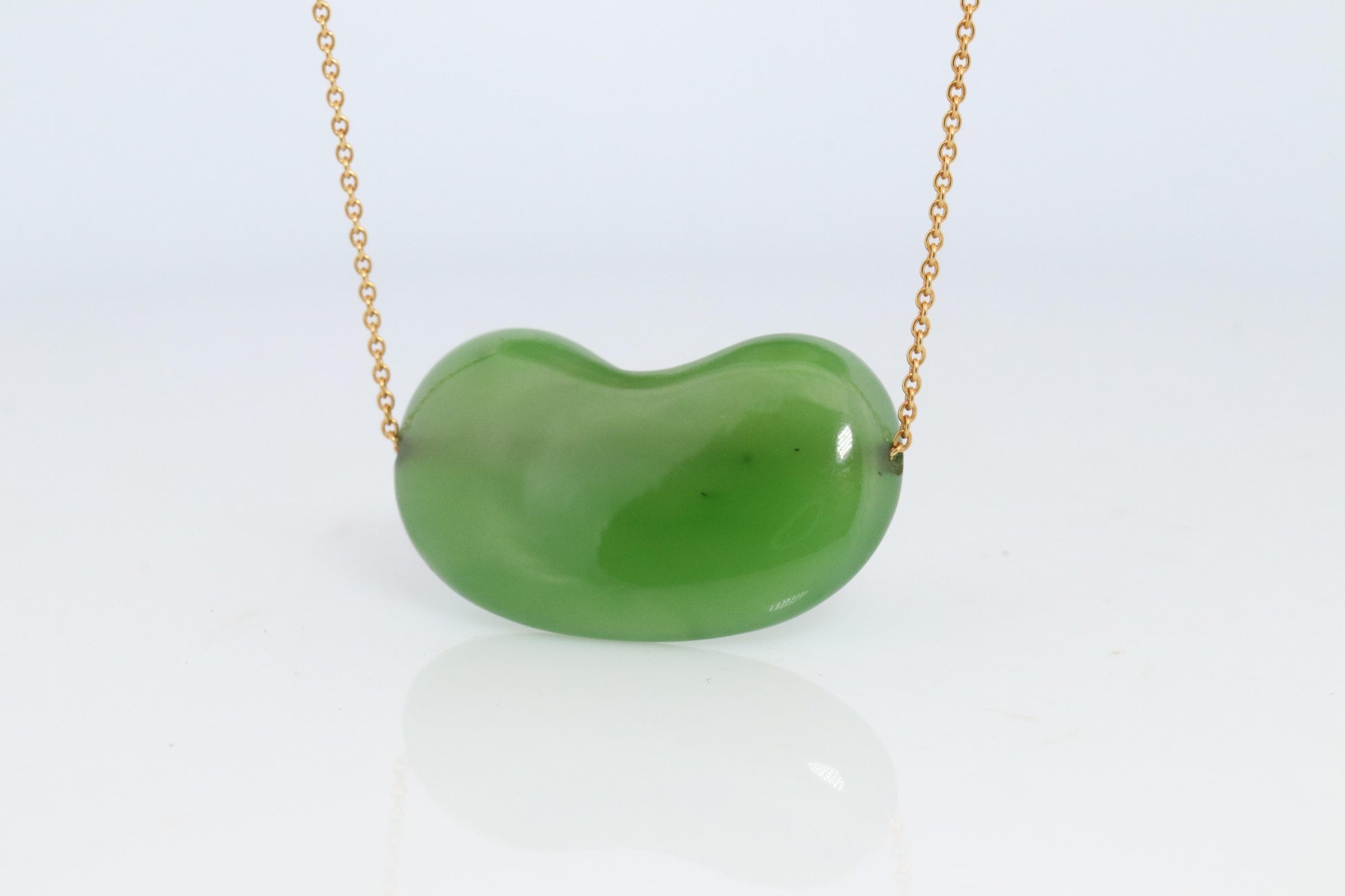 Tiffany & Co. Jade 18k Gold Chain and Bean Pendant Necklace. Nephrite Jade Bean