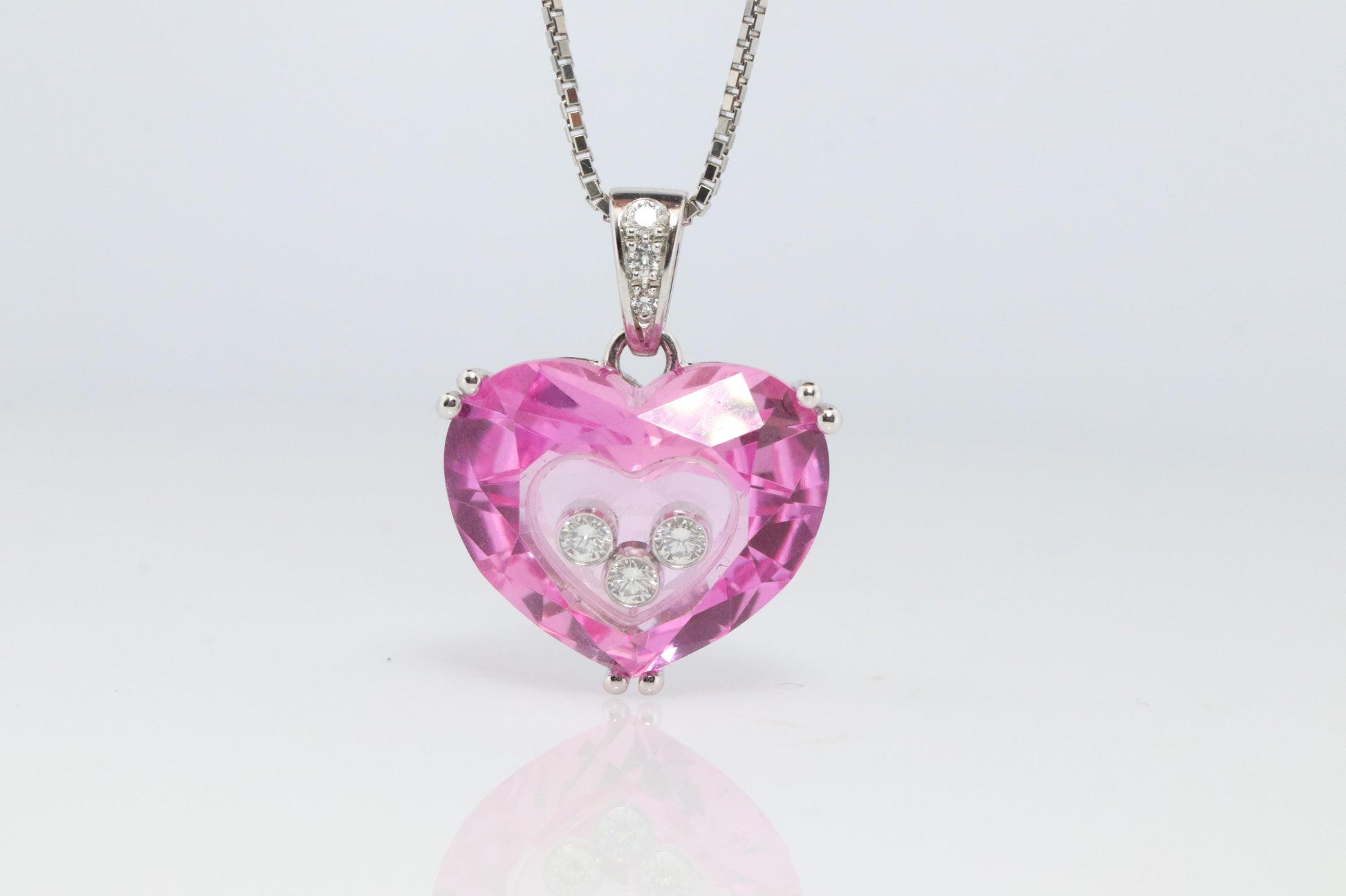 18k Chopard Happy Diamond Heart Pendant. So Happy Chopard Necklace