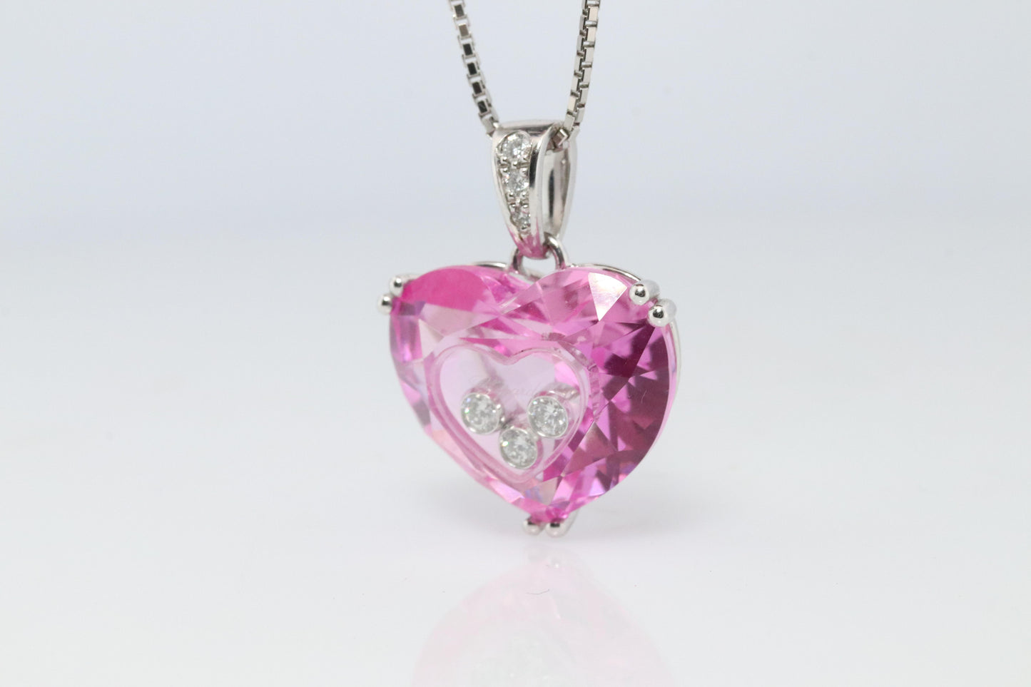 18k Chopard Happy Diamond Heart Pendant. So Happy Chopard Necklace