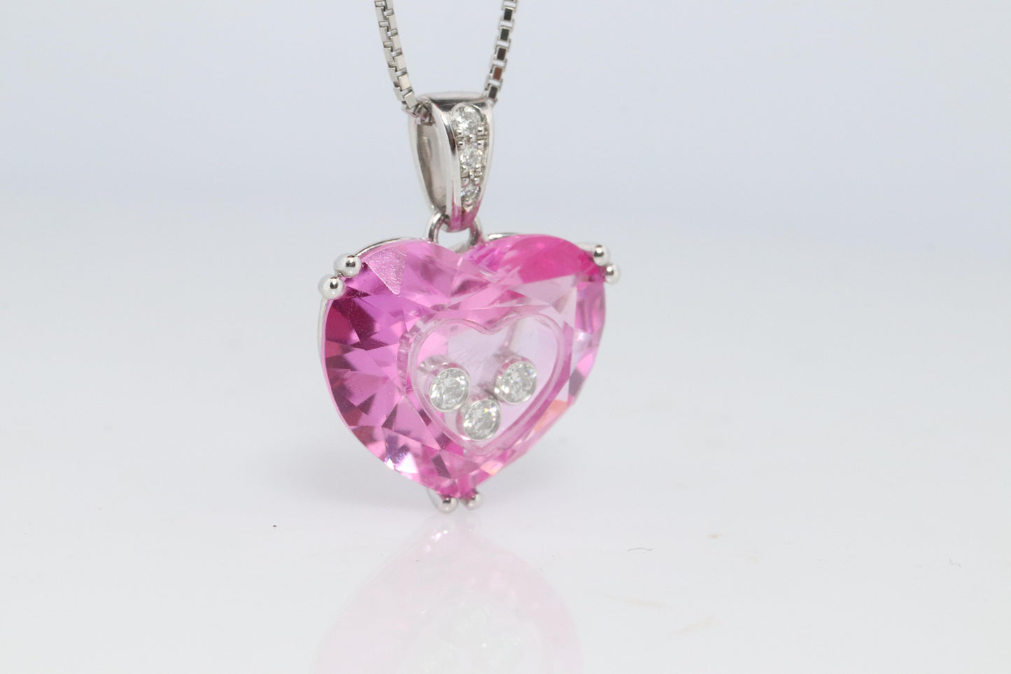 18k Chopard Happy Diamond Heart Pendant. So Happy Chopard Necklace