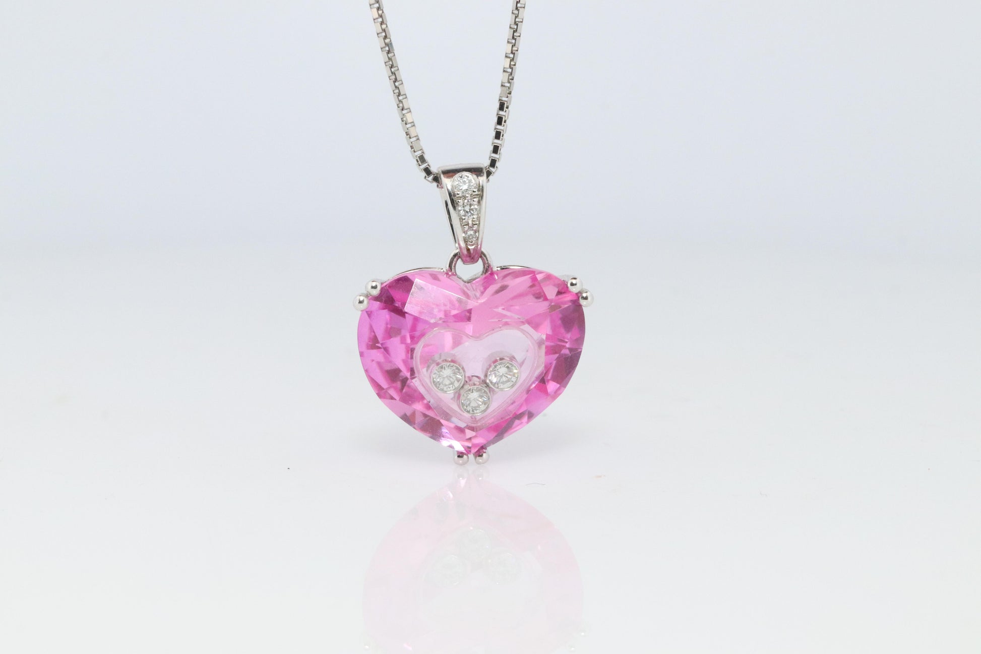 18k Chopard Happy Diamond Heart Pendant. So Happy Chopard Necklace