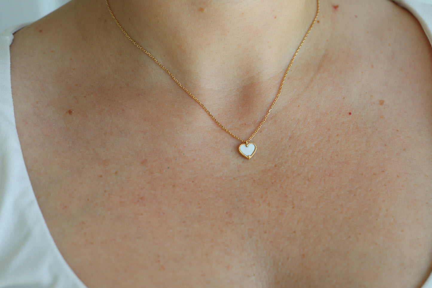 Van Cleef Arpels Sweet Heart Alhambra Necklace Genuine VCA 18k Shell Pendant