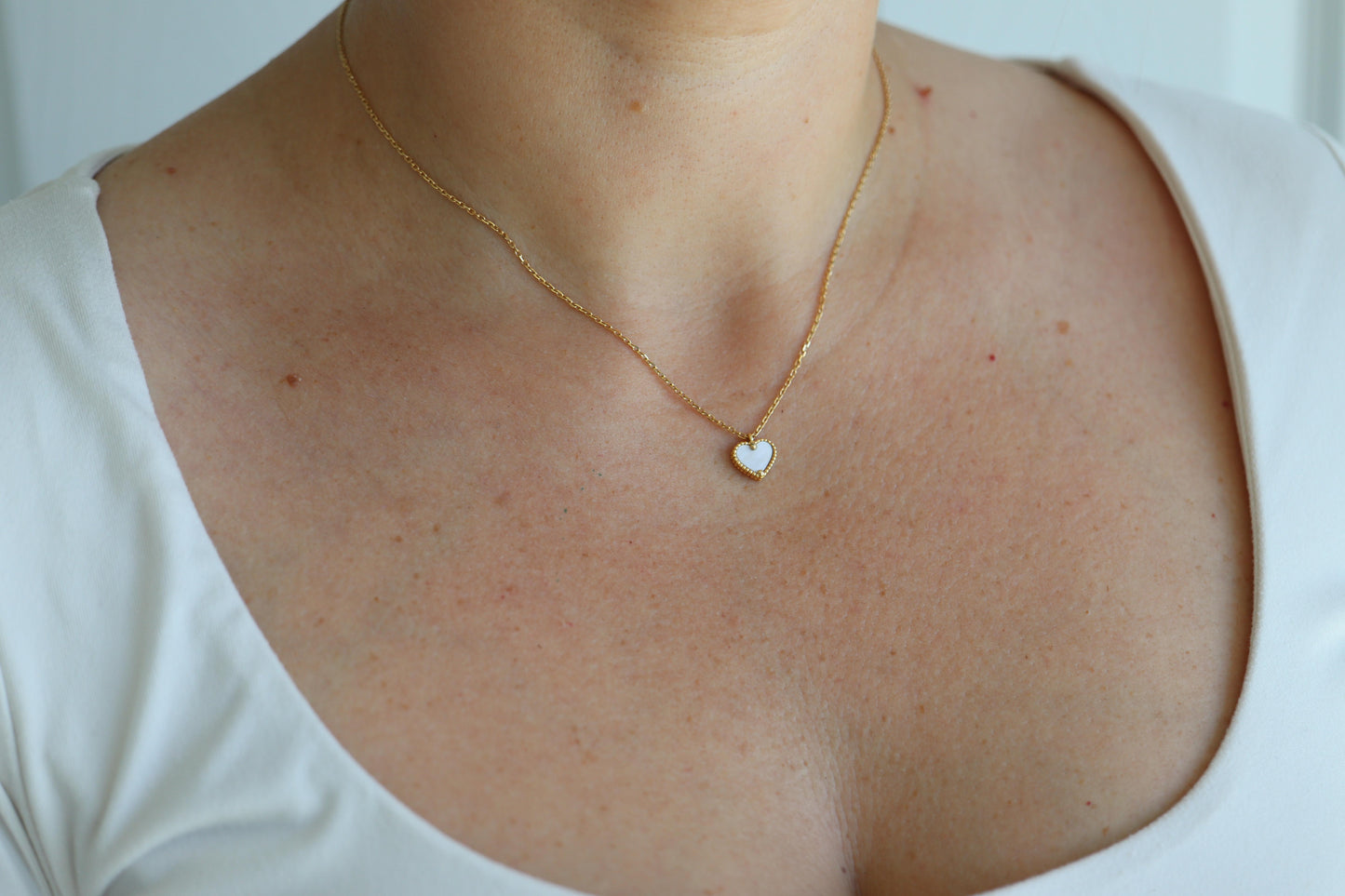 Van Cleef Arpels Sweet Heart Alhambra Necklace Genuine VCA 18k Shell Pendant