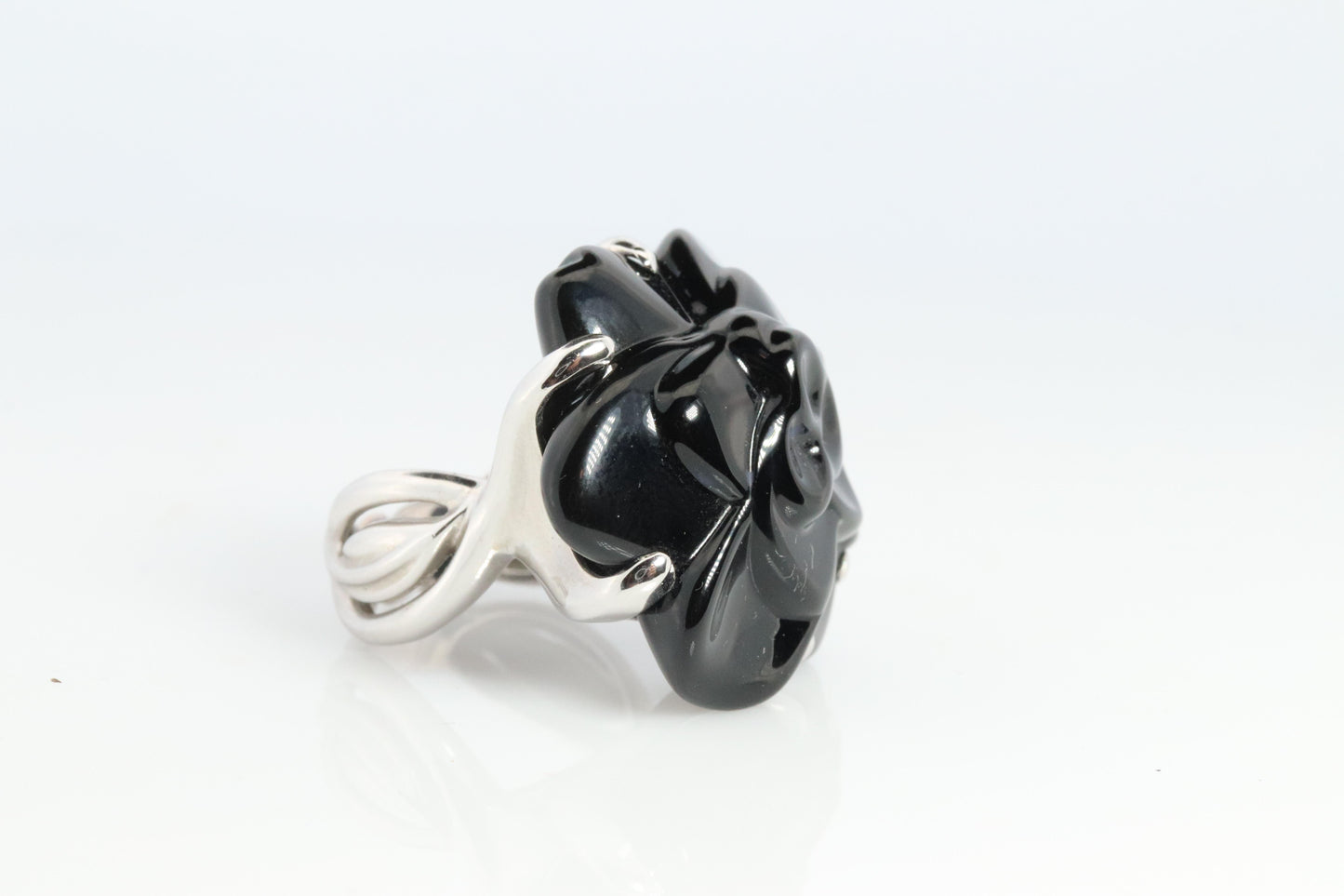 Chanel Camelia Ring. Genuine CHANEL 18k 750 Camelia Onyx Ring. Size 48.