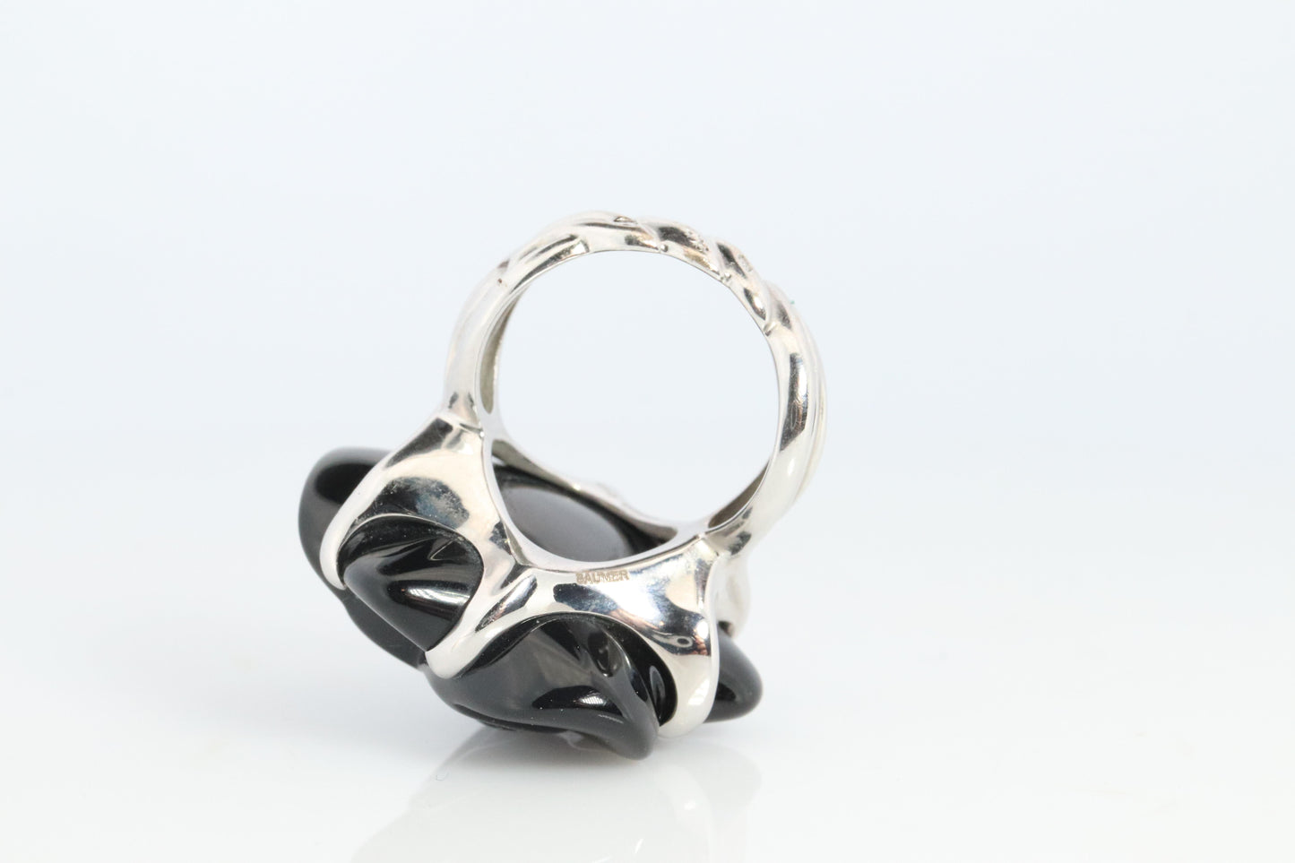 Chanel Camelia Ring. Genuine CHANEL 18k 750 Camelia Onyx Ring. Size 48.