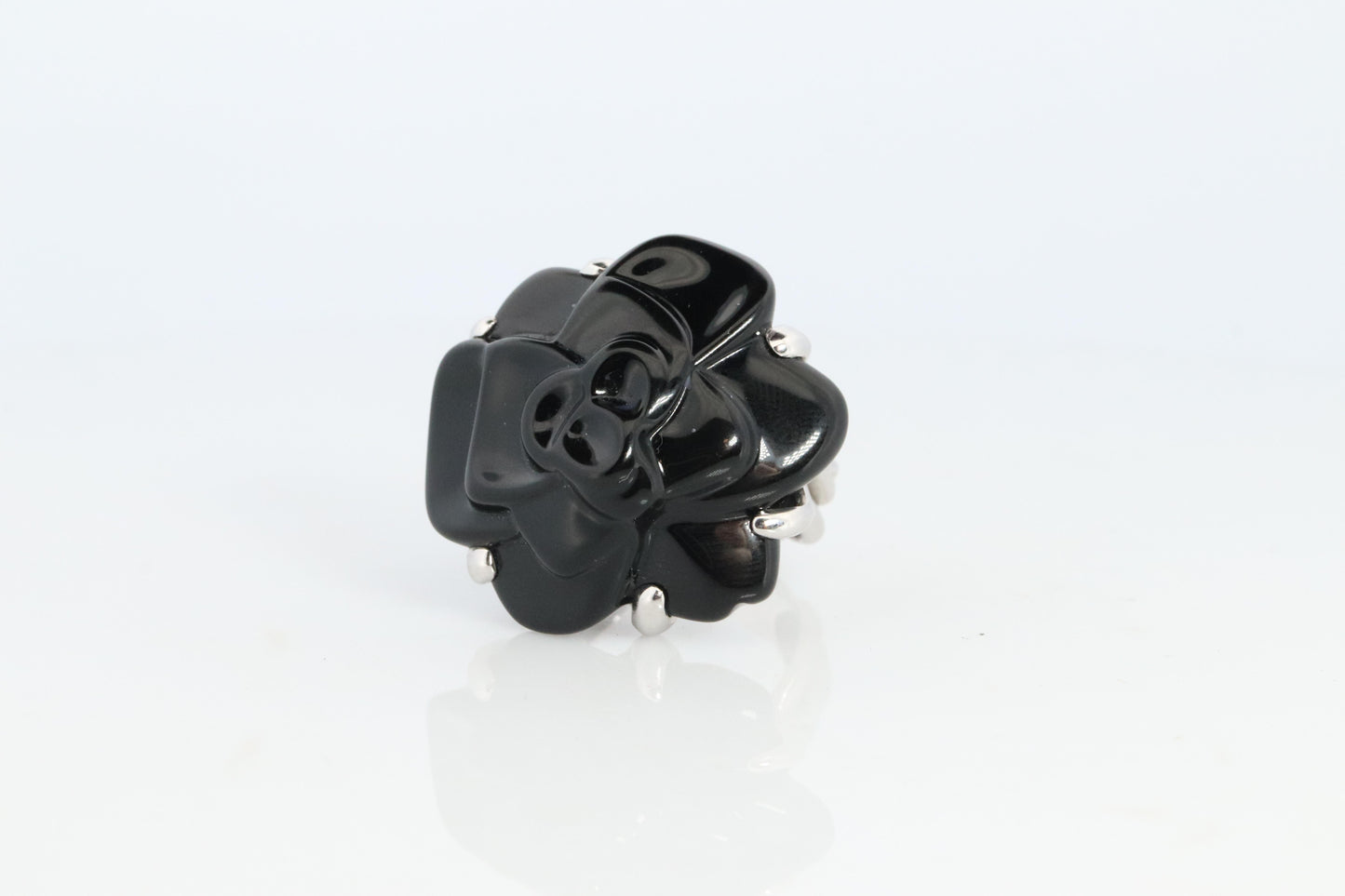 Chanel Camelia Ring. Genuine CHANEL 18k 750 Camelia Onyx Ring. Size 48.