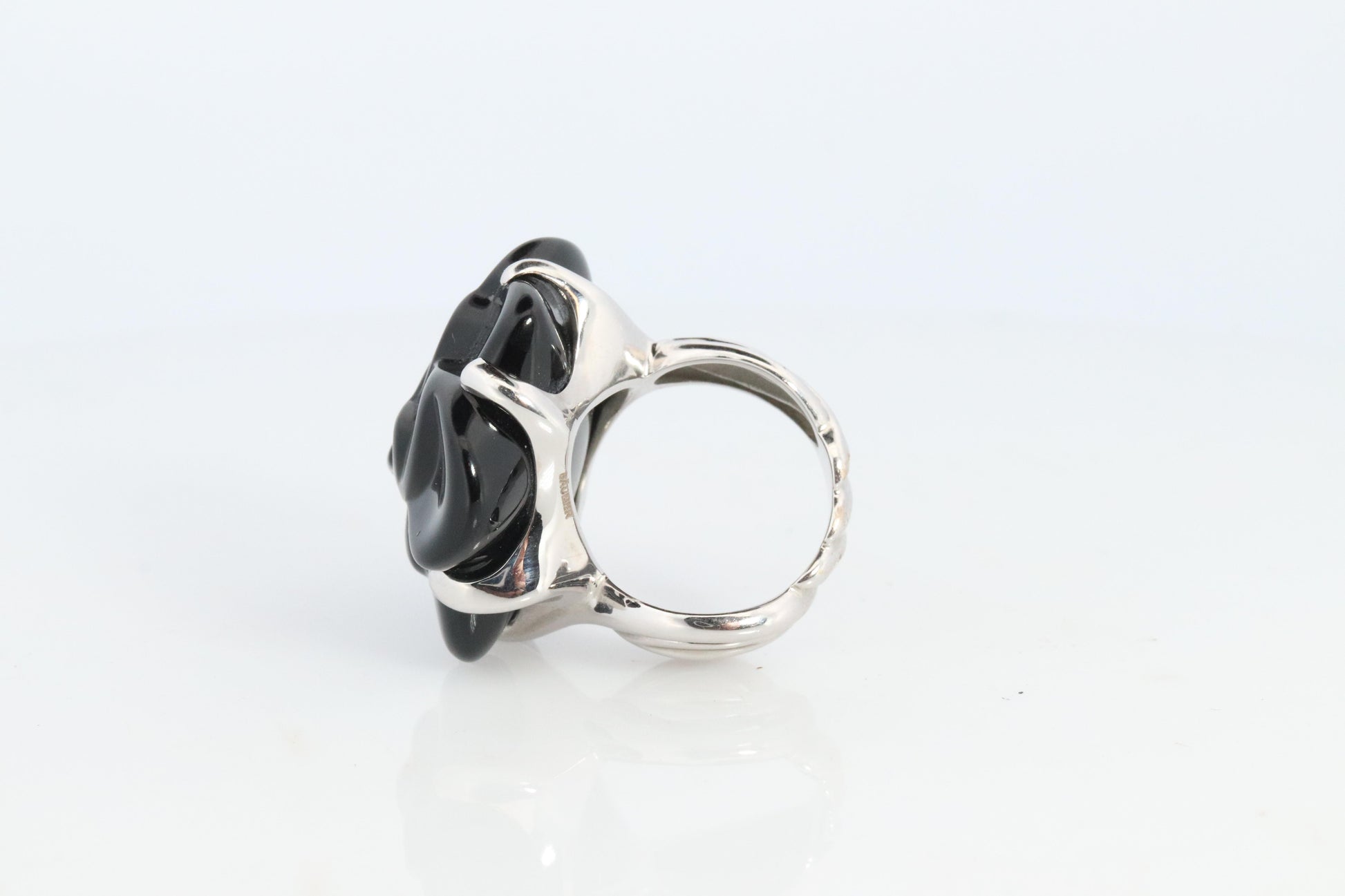 Chanel Camelia Ring. Genuine CHANEL 18k 750 Camelia Onyx Ring. Size 48.