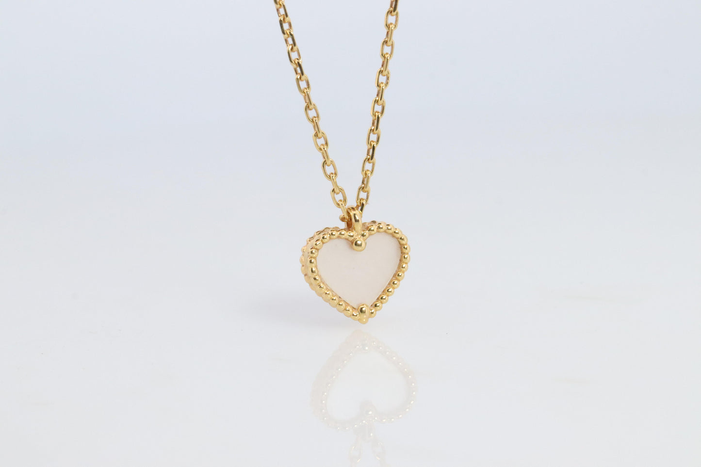 Van Cleef Arpels Sweet Heart Alhambra Necklace Genuine VCA 18k Shell Pendant