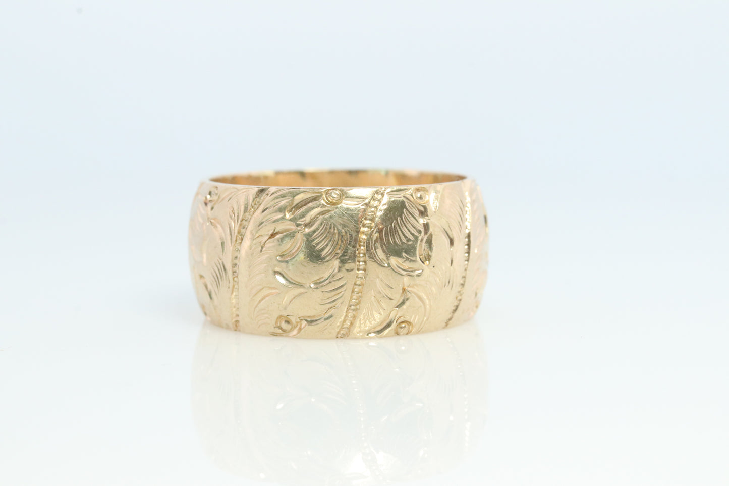 14k Heavy, Wide, Engraved, Ornate Band. 14k Flower Engraved Band. Sz7.5 9.2grams 10mm wide