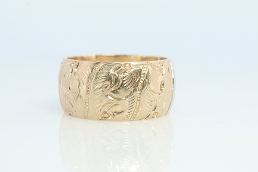 14k Heavy, Wide, Engraved, Ornate Band. 14k Flower Engraved Band. Sz7.5 9.2grams 10mm wide