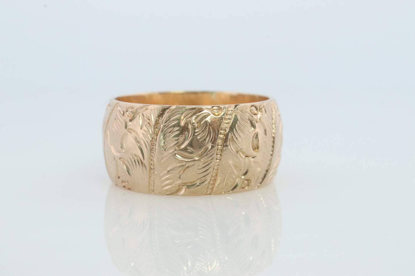 14k Heavy, Wide, Engraved, Ornate Band. 14k Flower Engraved Band. Sz7.5 9.2grams 10mm wide