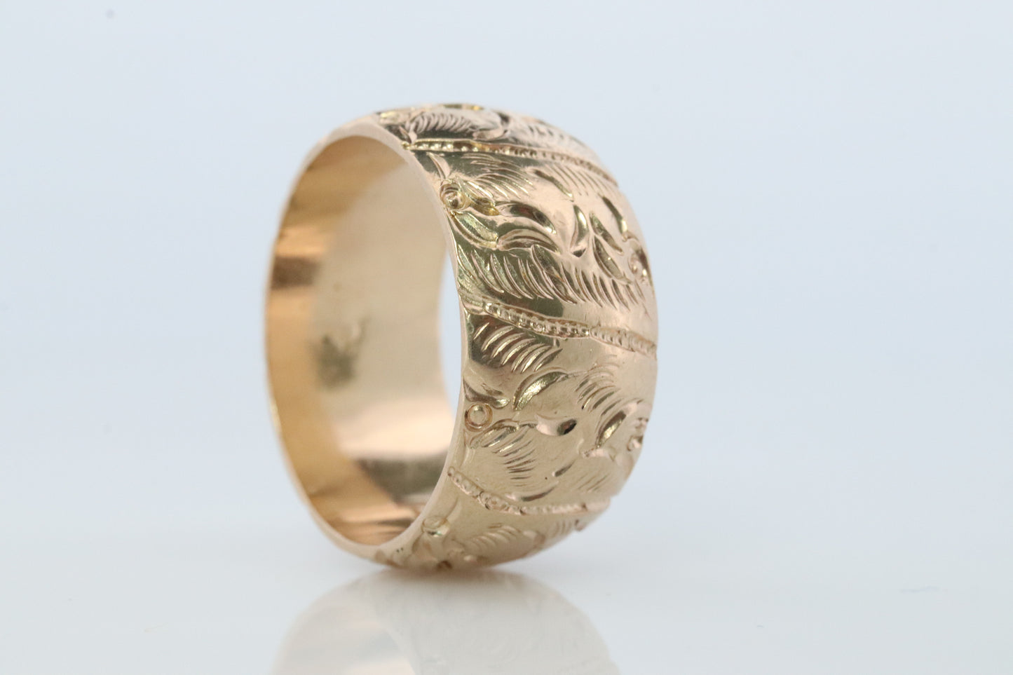 14k Heavy, Wide, Engraved, Ornate Band. 14k Flower Engraved Band. Sz7.5 9.2grams 10mm wide