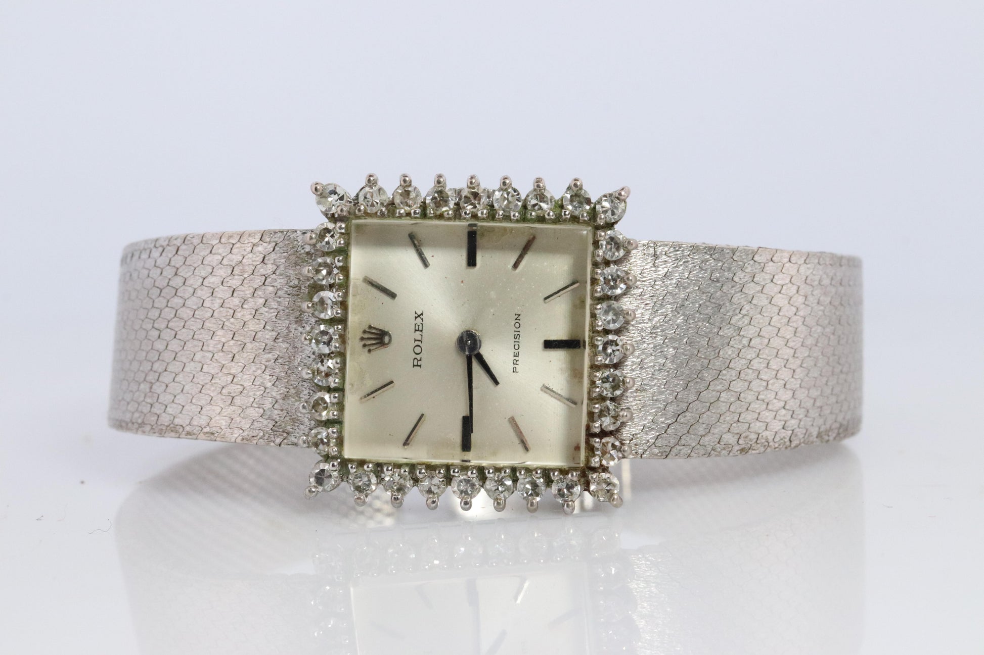 Genuine Rolex Watch. Diamond Bezel Ladies Manual ROLEX 2611 Precision