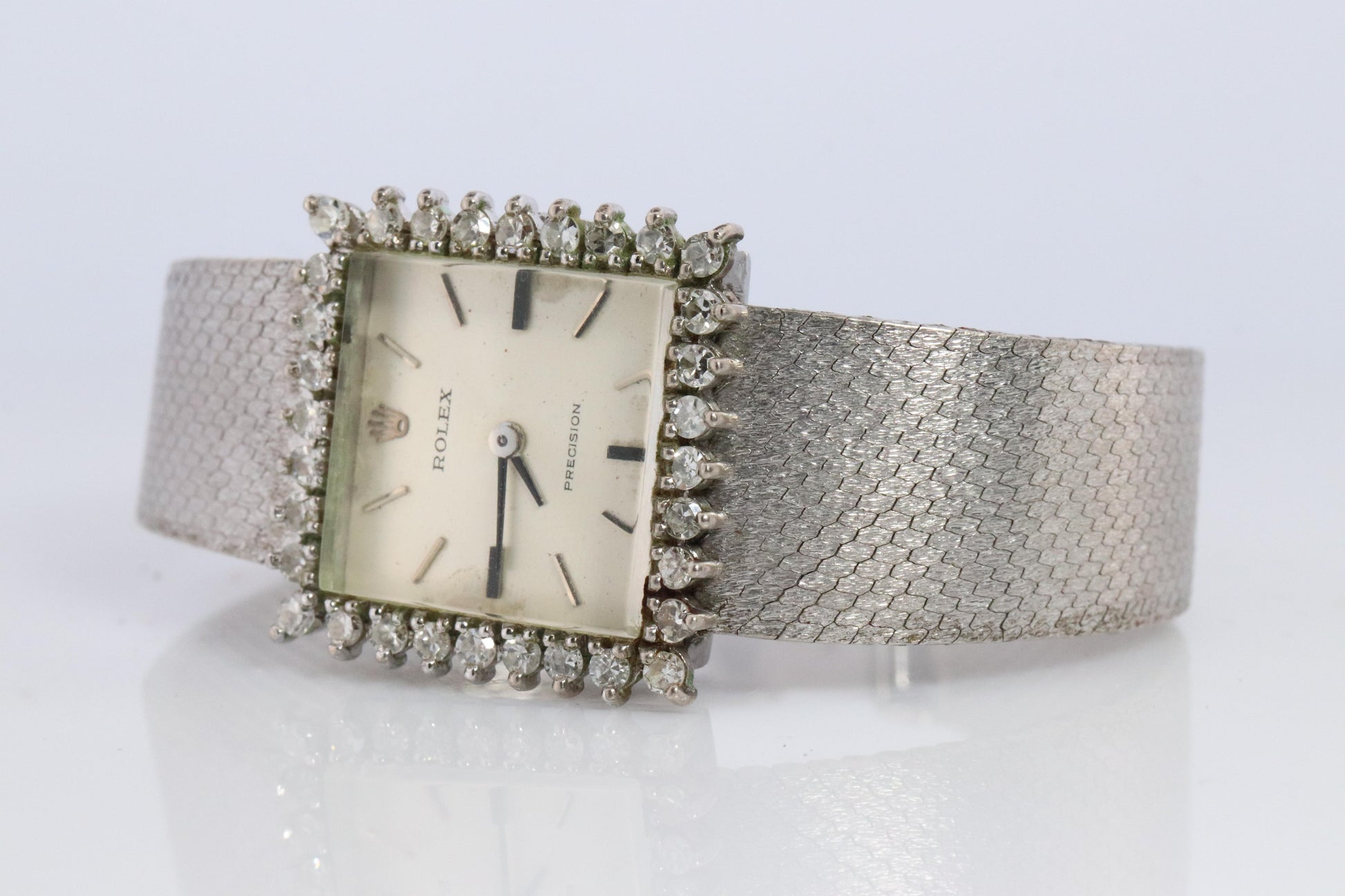 Genuine Rolex Watch. Diamond Bezel Ladies Manual ROLEX 2611 Precision
