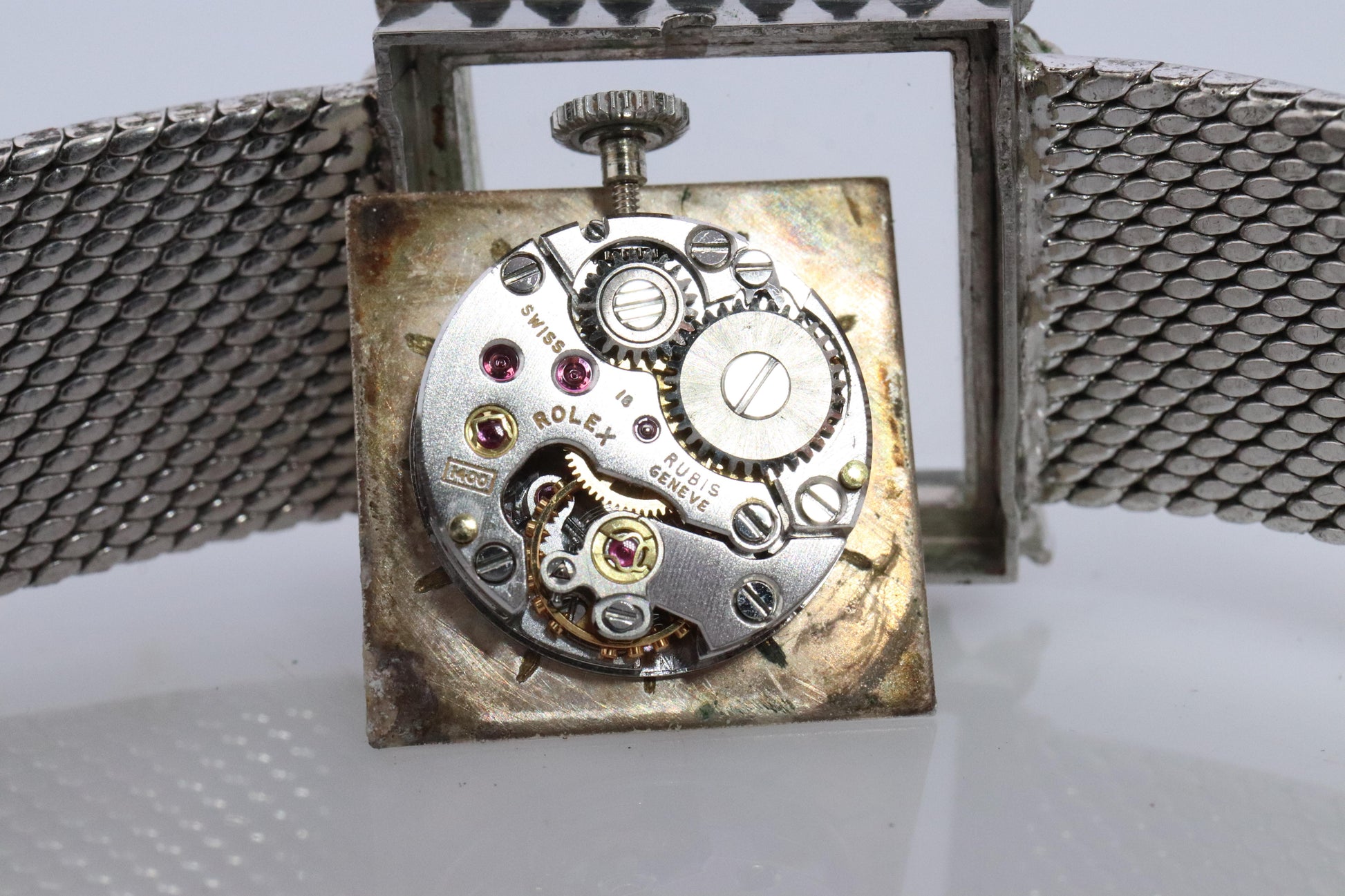 Genuine Rolex Watch. Diamond Bezel Ladies Manual ROLEX 2611 Precision