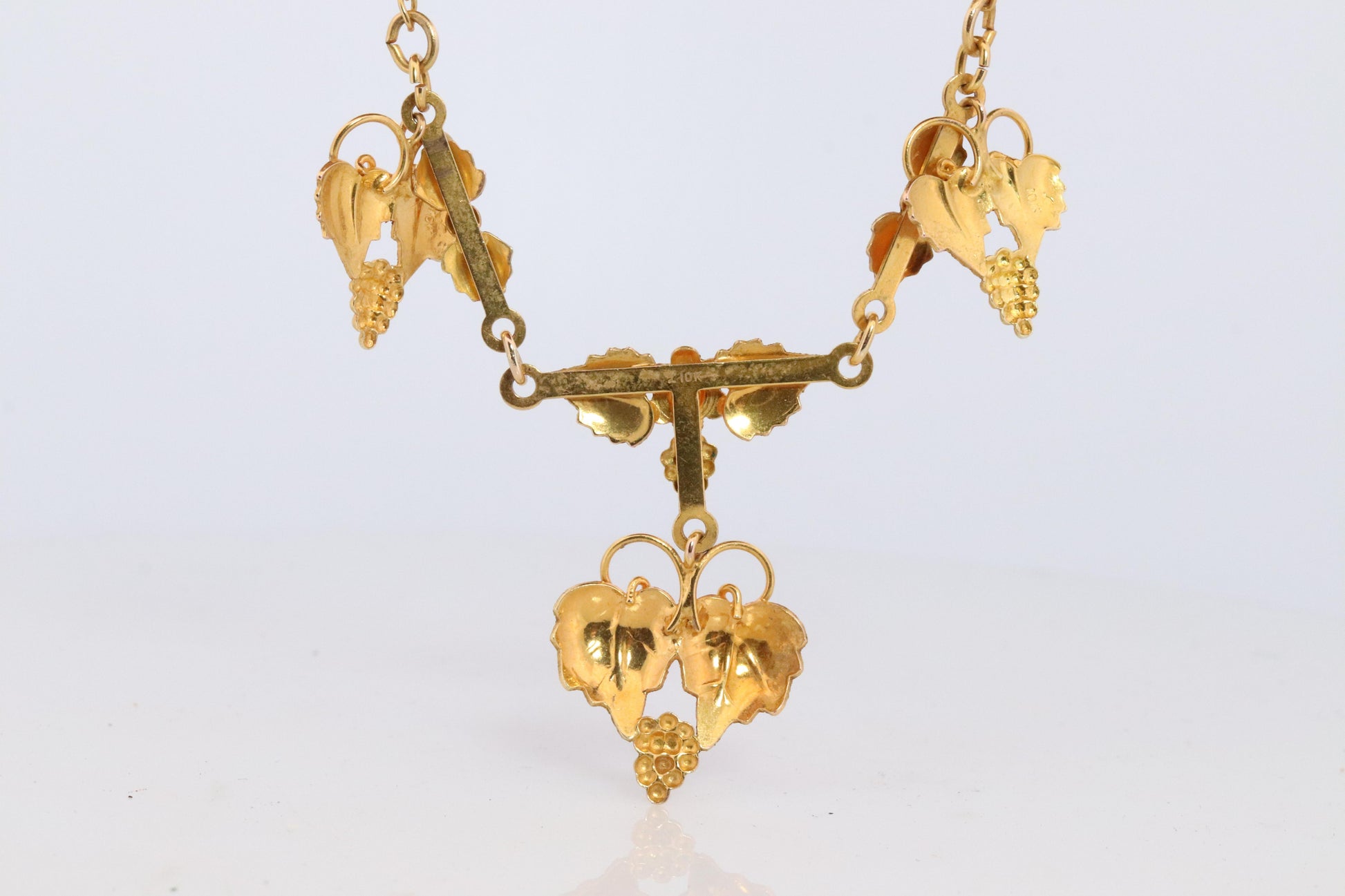Black Hills Gold Pendant Necklace. 10k 12k Black Hills Station Vine Leaf Cluster