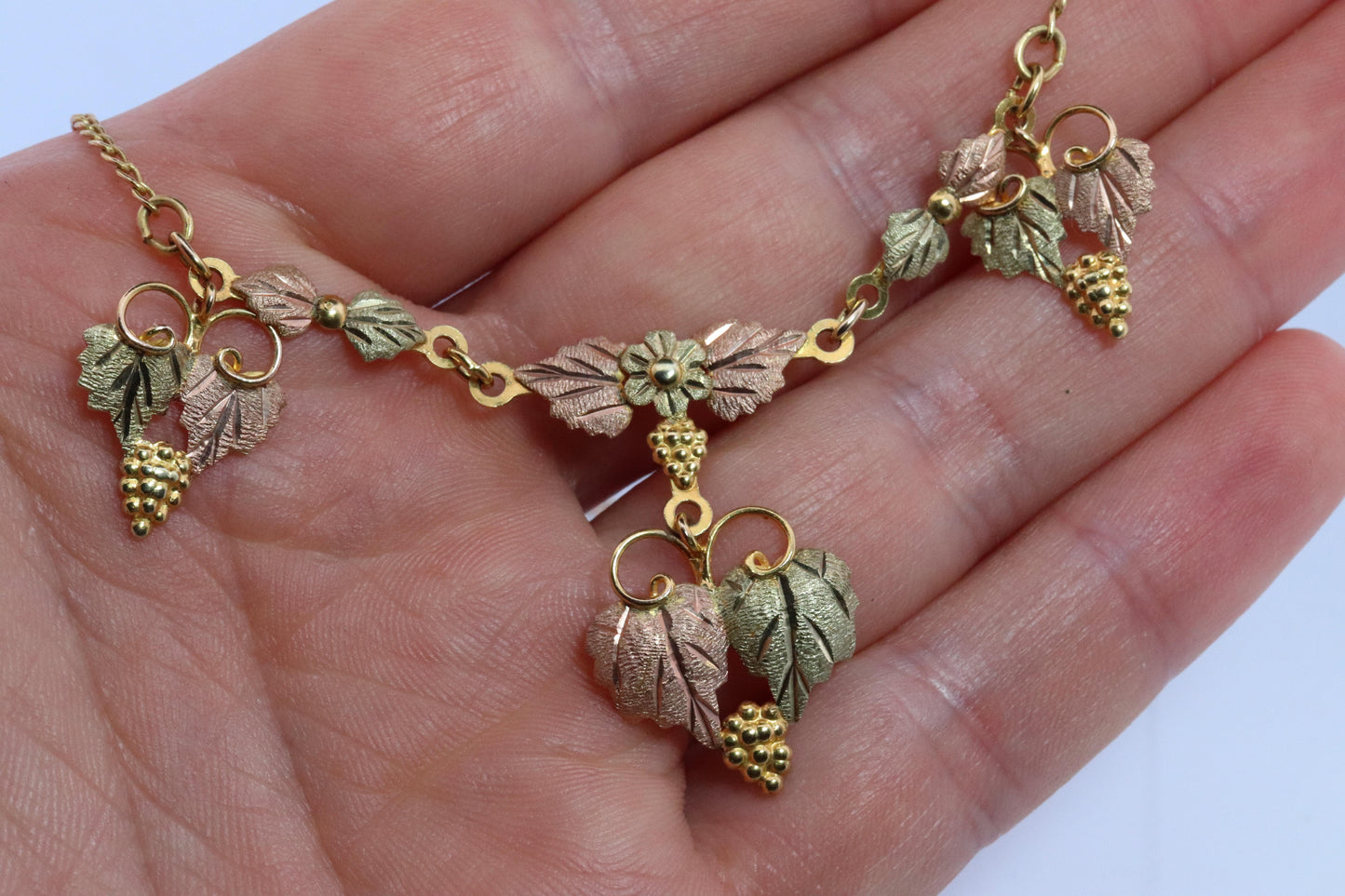 Black Hills Gold Pendant Necklace. 10k 12k Black Hills Station Vine Leaf Cluster