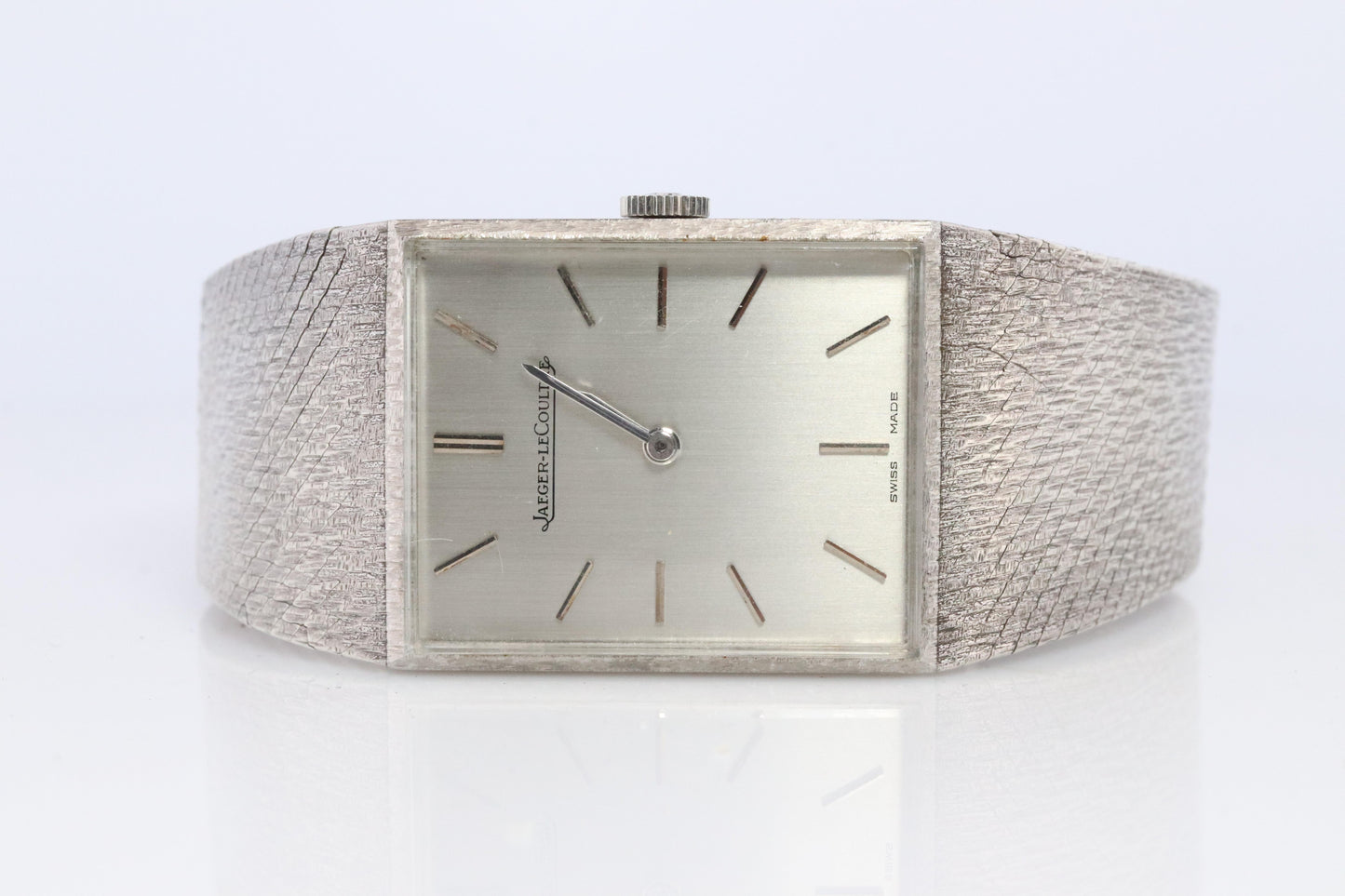 Jaeger Le Coultre Tank Watch. JLC Jager LeCoultre 9009 42 Manual Mens Tank.