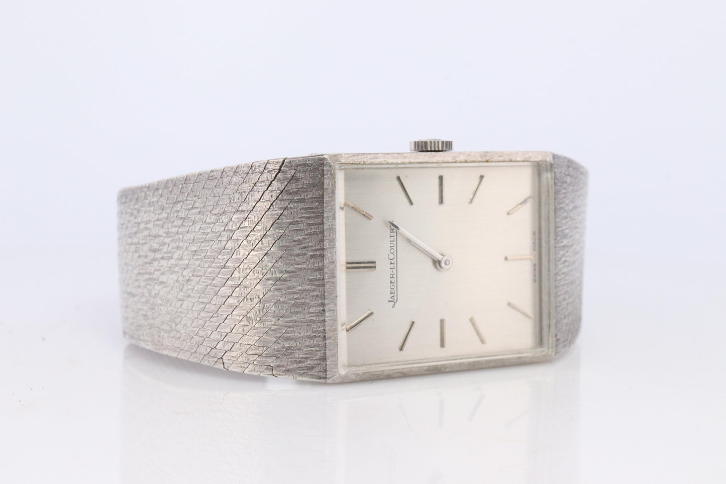 Jaeger Le Coultre Tank Watch. JLC Jager LeCoultre 9009 42 Manual Mens Tank.