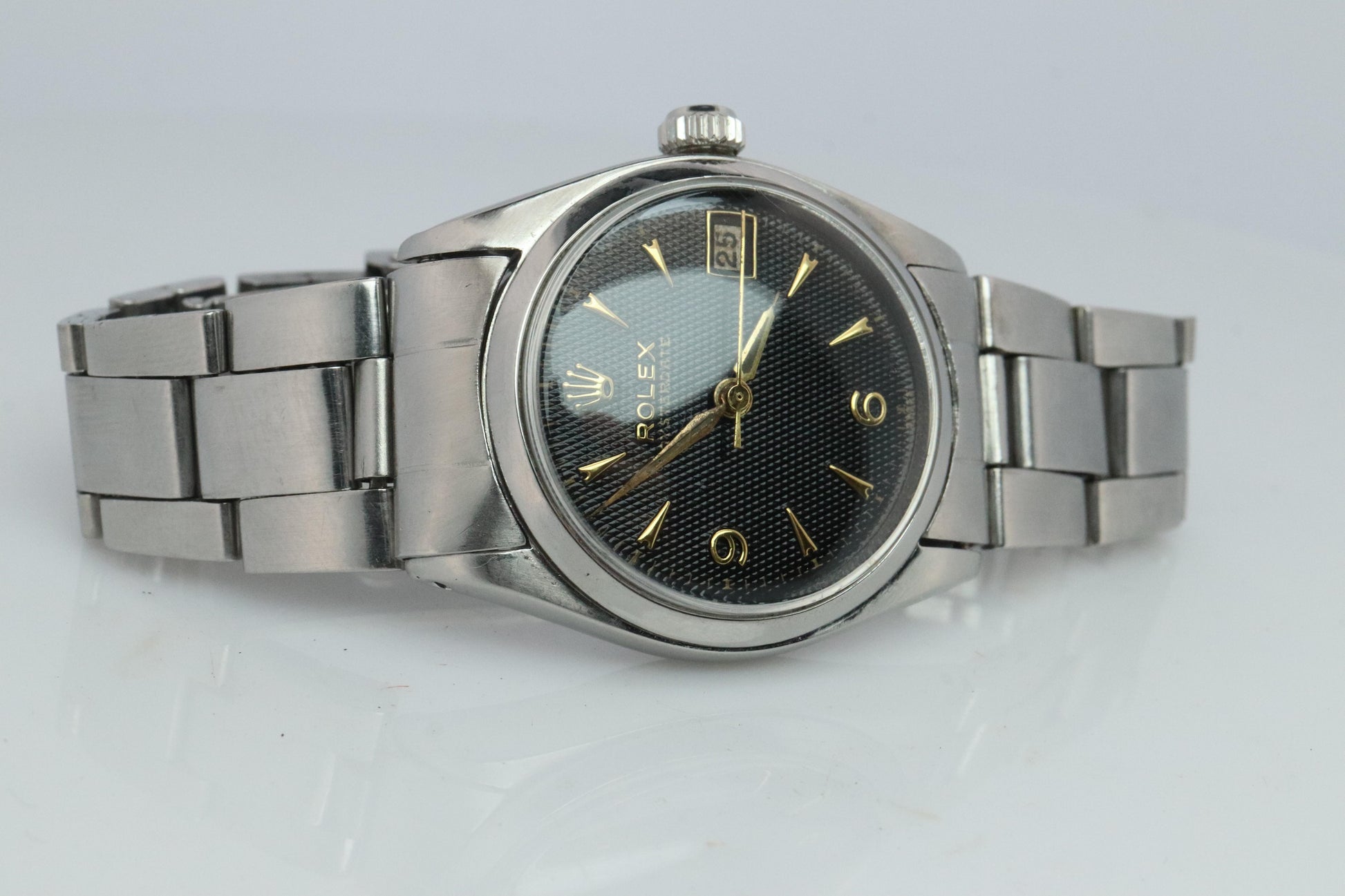 ROLEX Watch. Rolex ref. 6646 Rare Black Waffle Dial 1950s Mens Rolex watch.