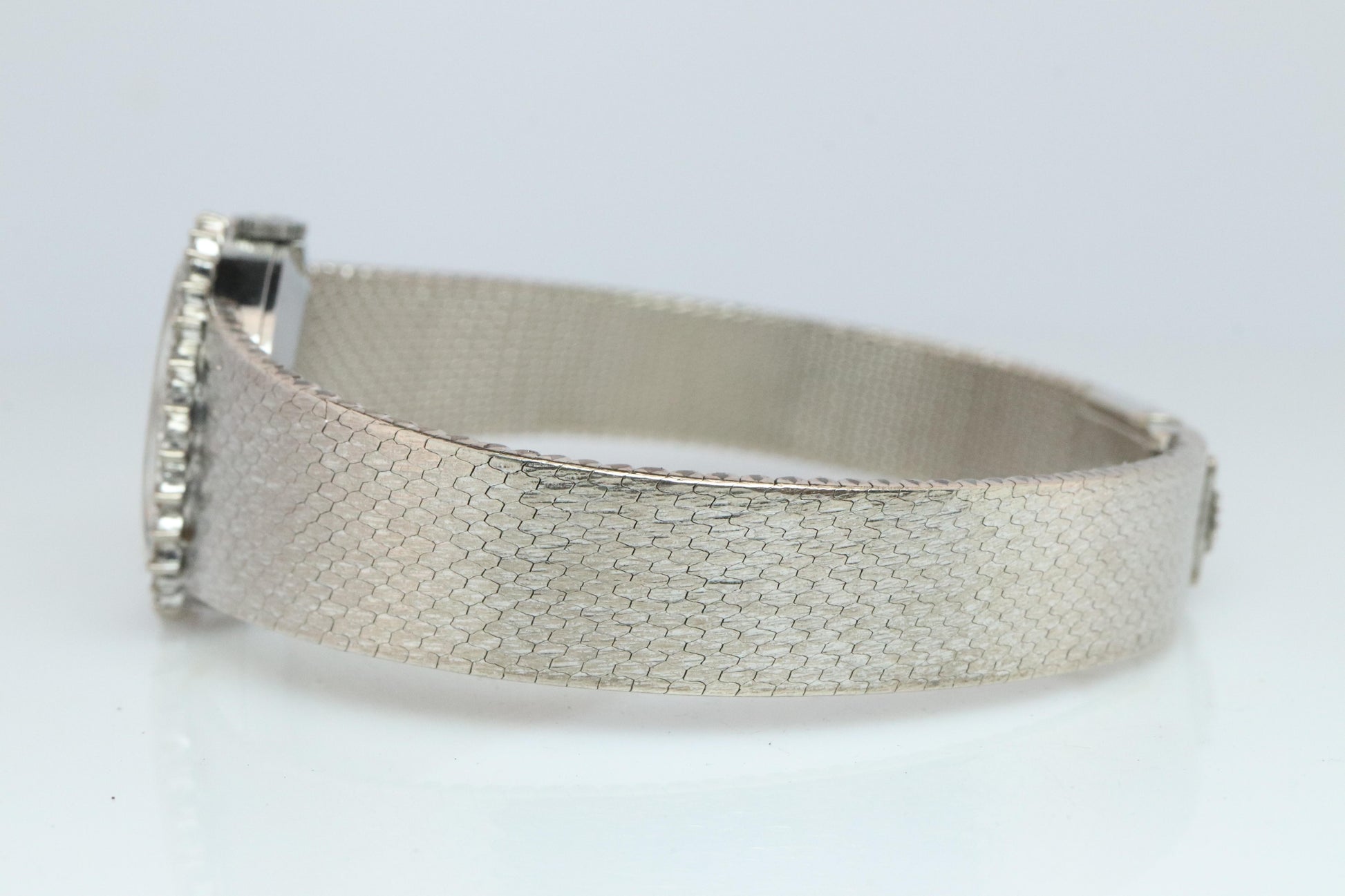 Genuine Rolex Watch. Diamond Bezel Ladies ROLEX 2649 Precision.