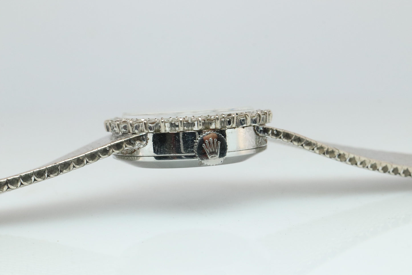 Genuine Rolex Watch. Diamond Bezel Ladies ROLEX 2649 Precision.