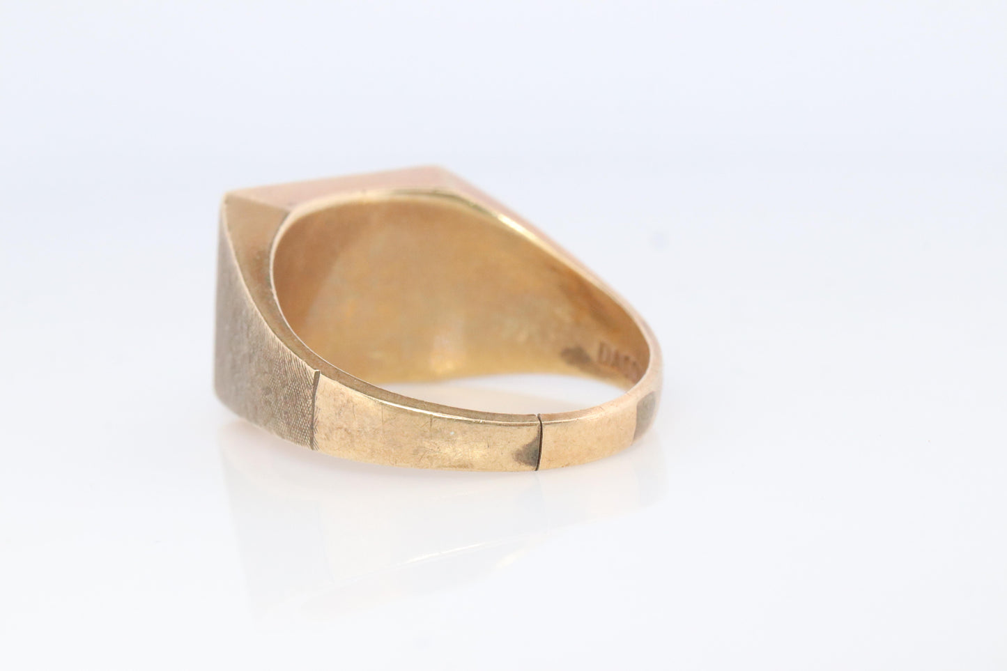 10k Gold ONYX ring. Large Onyx DASON Signet ring.