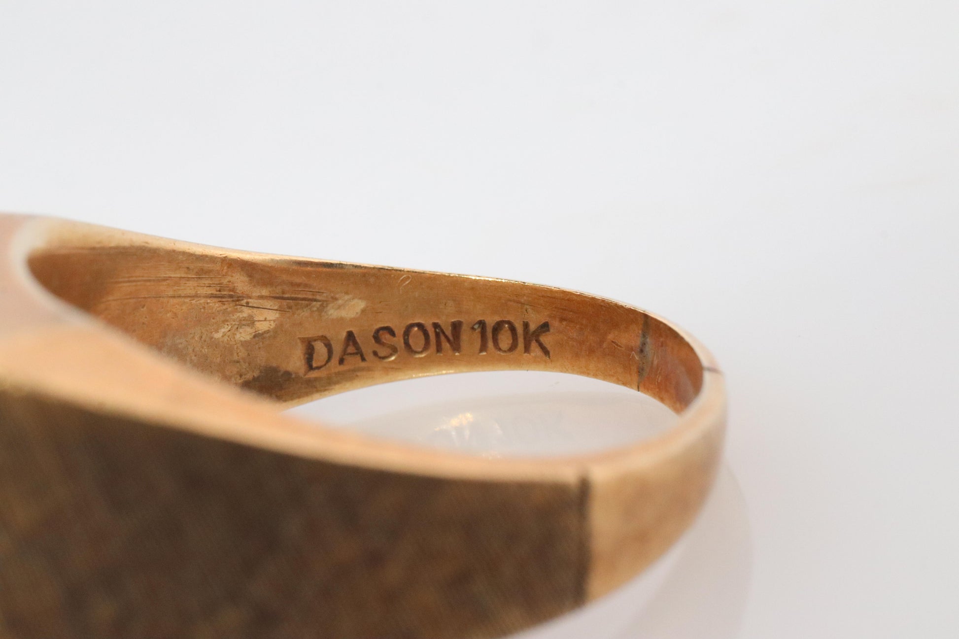 10k Gold ONYX ring. Large Onyx DASON Signet ring.