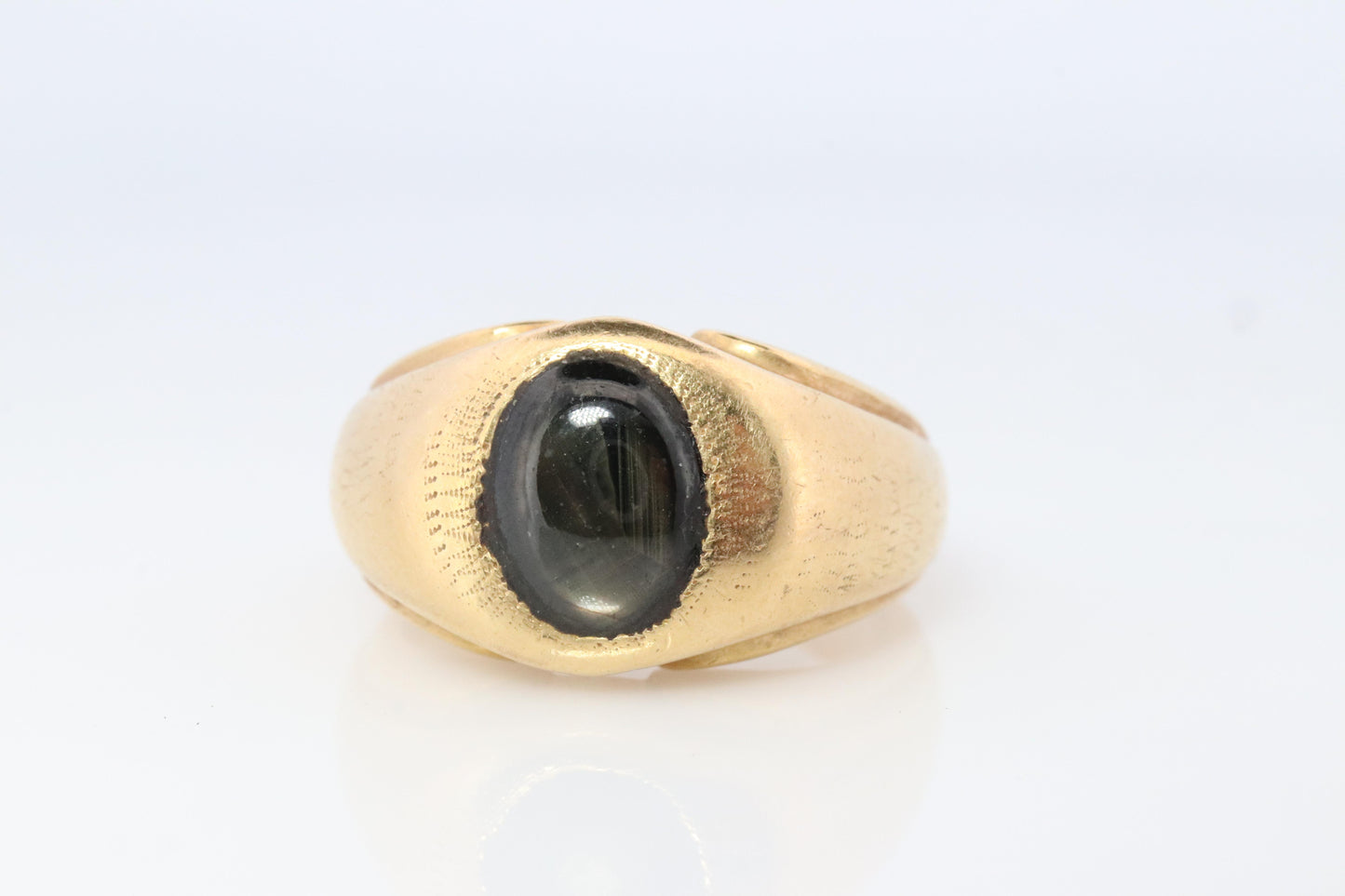 14k Black Star Sapphire Oval Cabochon ring. Large Heavy Sapphire Bezel set.