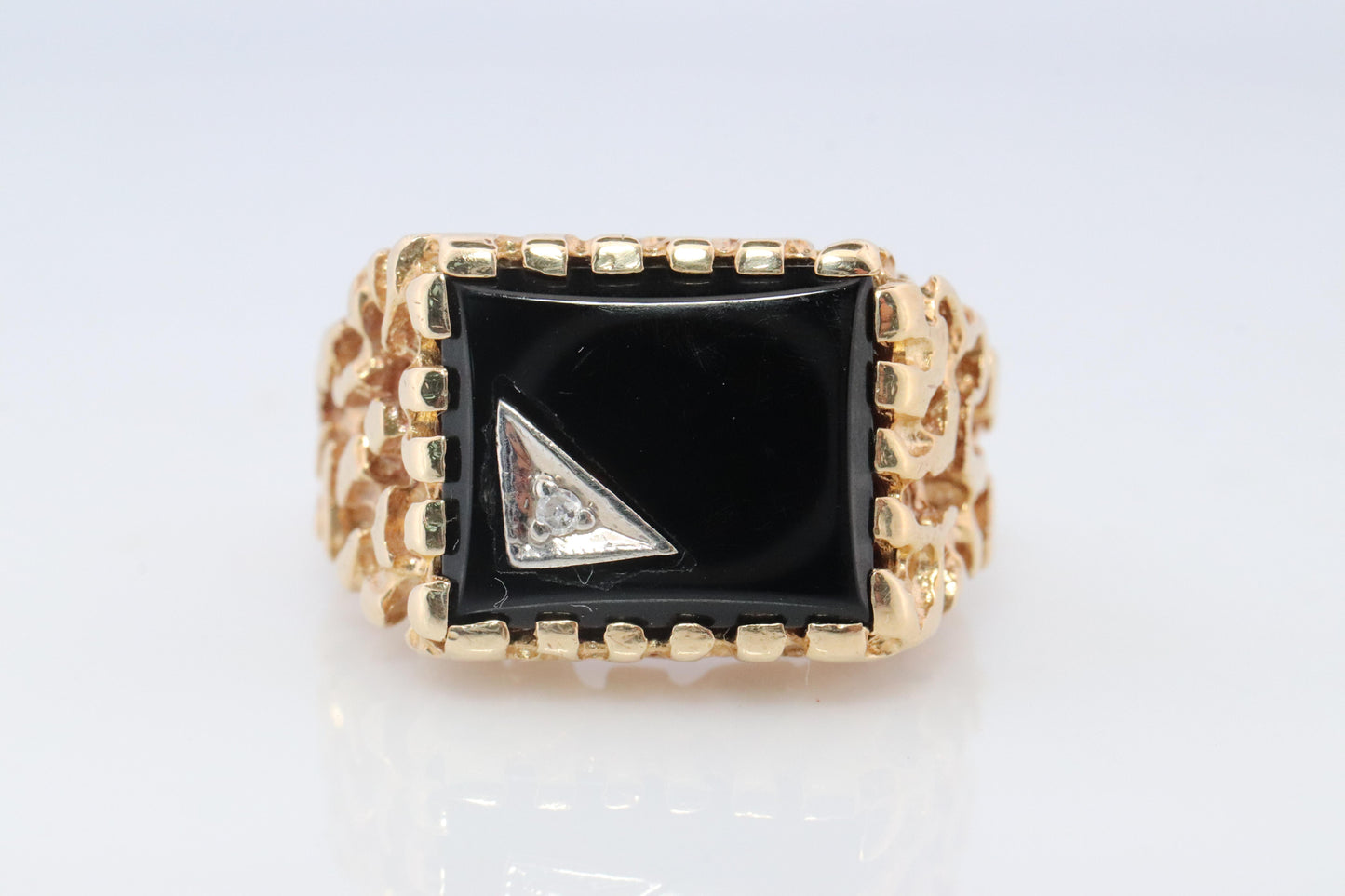 10k Gold ONYX ring. 10k YG Nugget Onxy and Diamond Signet Ring.