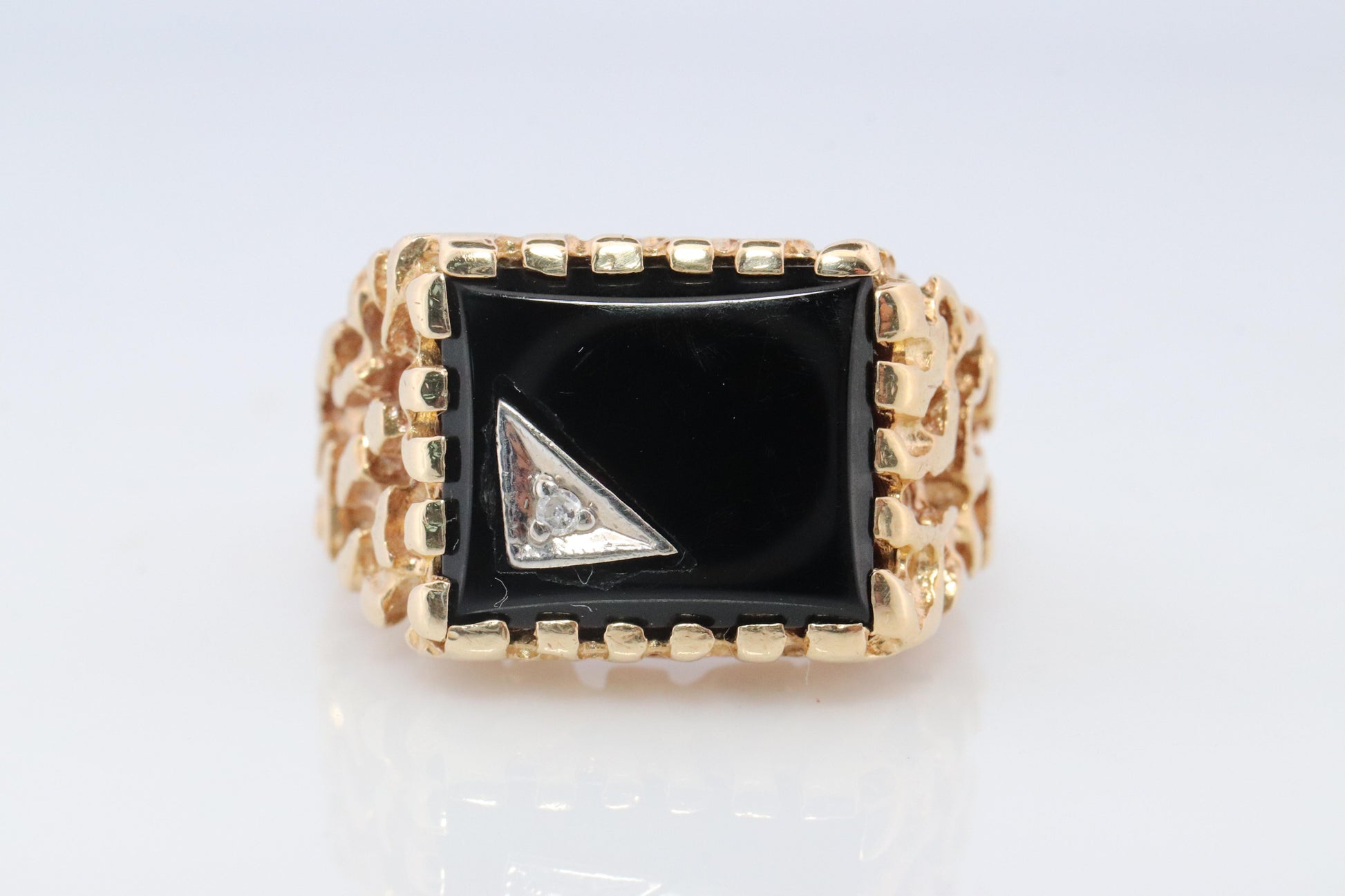 10k Gold ONYX ring. 10k YG Nugget Onxy and Diamond Signet Ring.