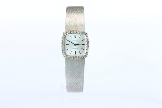 Genuine Rolex Watch. Diamond Bezel 1971 Ladies Manual ROLEX 2611 Precision