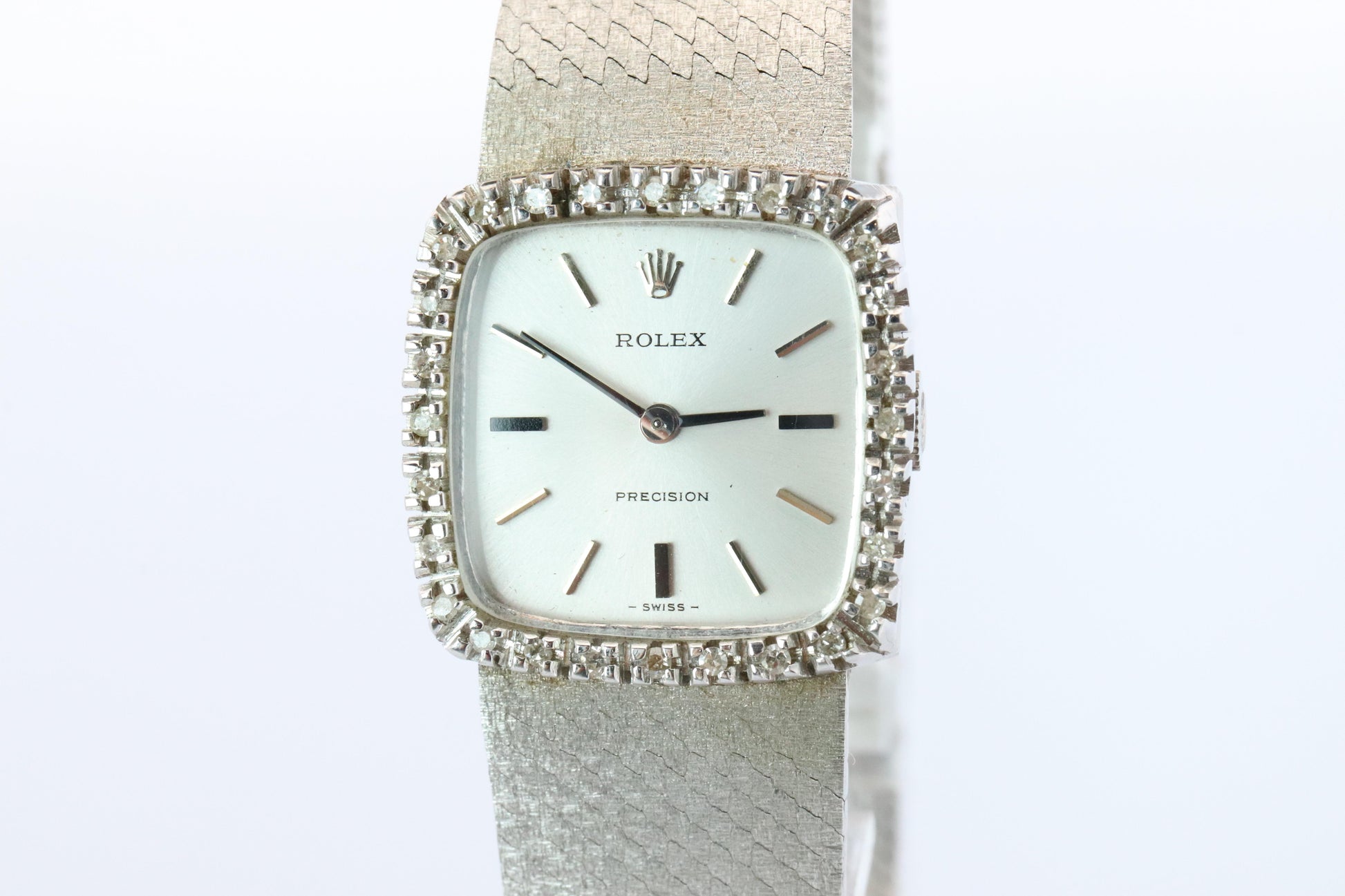 Genuine Rolex Watch. Diamond Bezel 1971 Ladies Manual ROLEX 2611 Precision