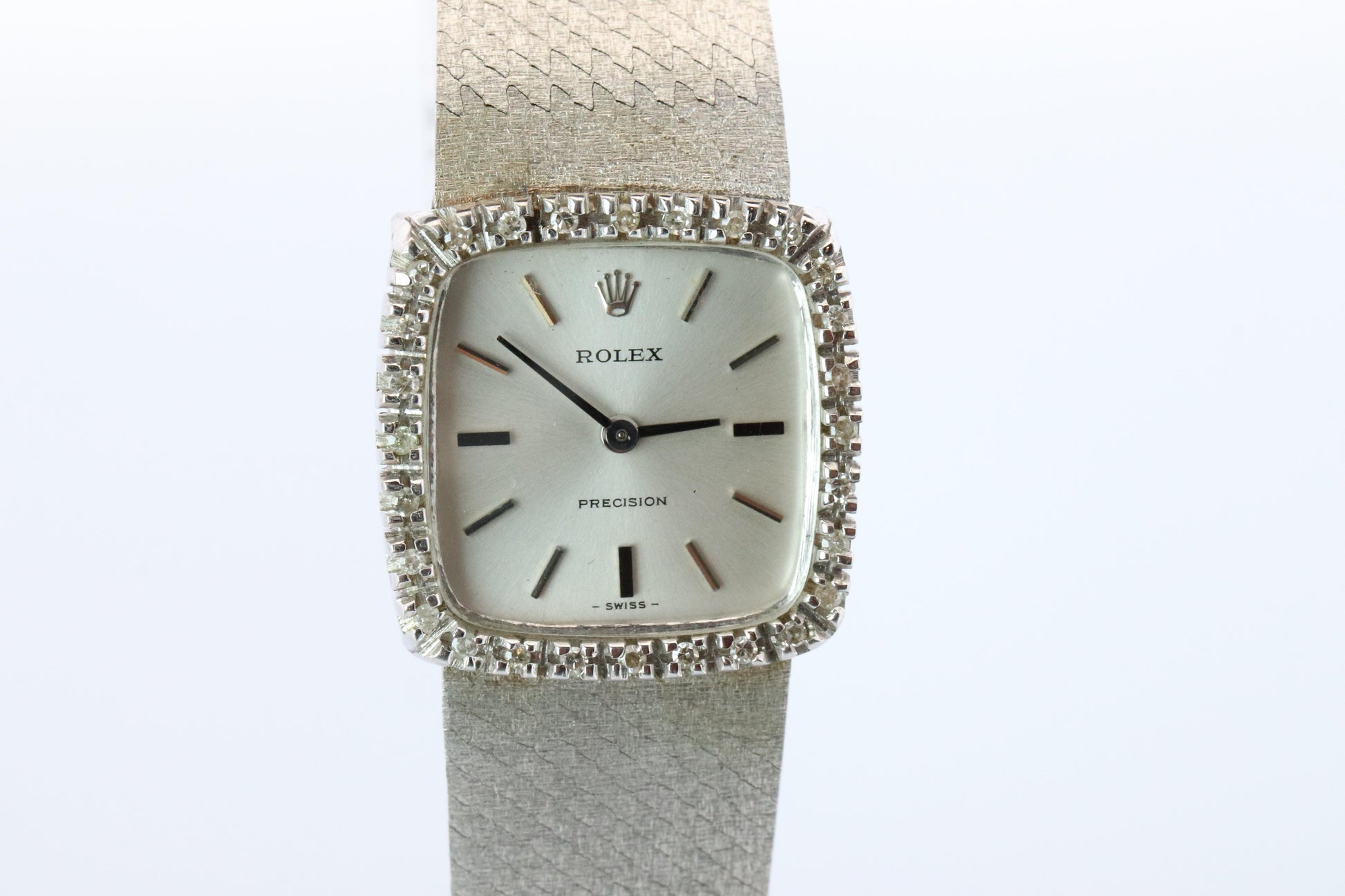 Genuine Rolex Watch. Diamond Bezel 1971 Ladies Manual ROLEX 2611 Precision