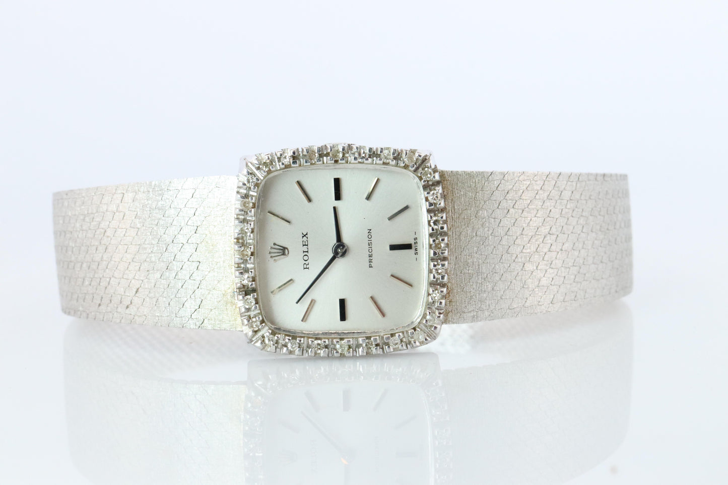 Genuine Rolex Watch. Diamond Bezel 1971 Ladies Manual ROLEX 2611 Precision