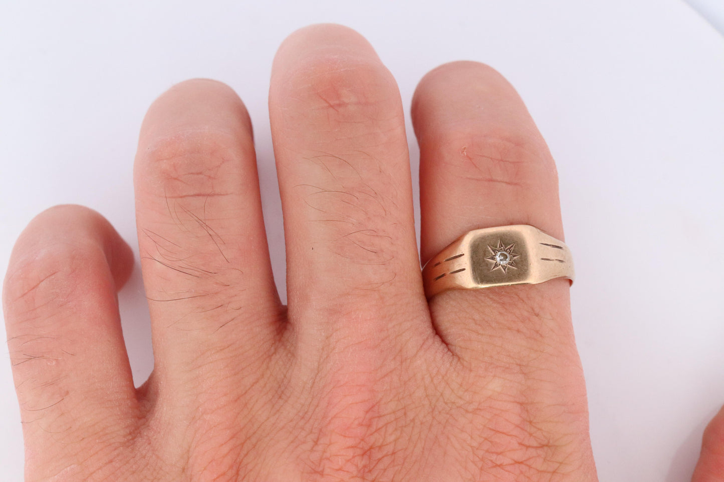 9k Genuine Diamond Solitaire Ring. 9k Star Gypsy set LW&G London