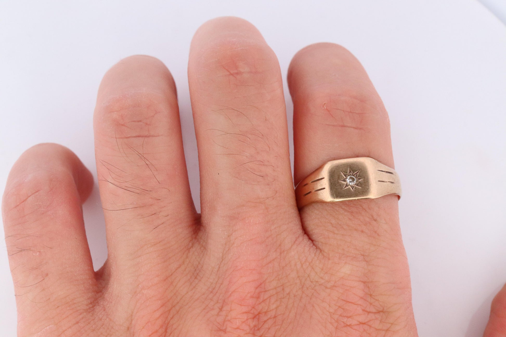 9k Genuine Diamond Solitaire Ring. 9k Star Gypsy set LW&G London