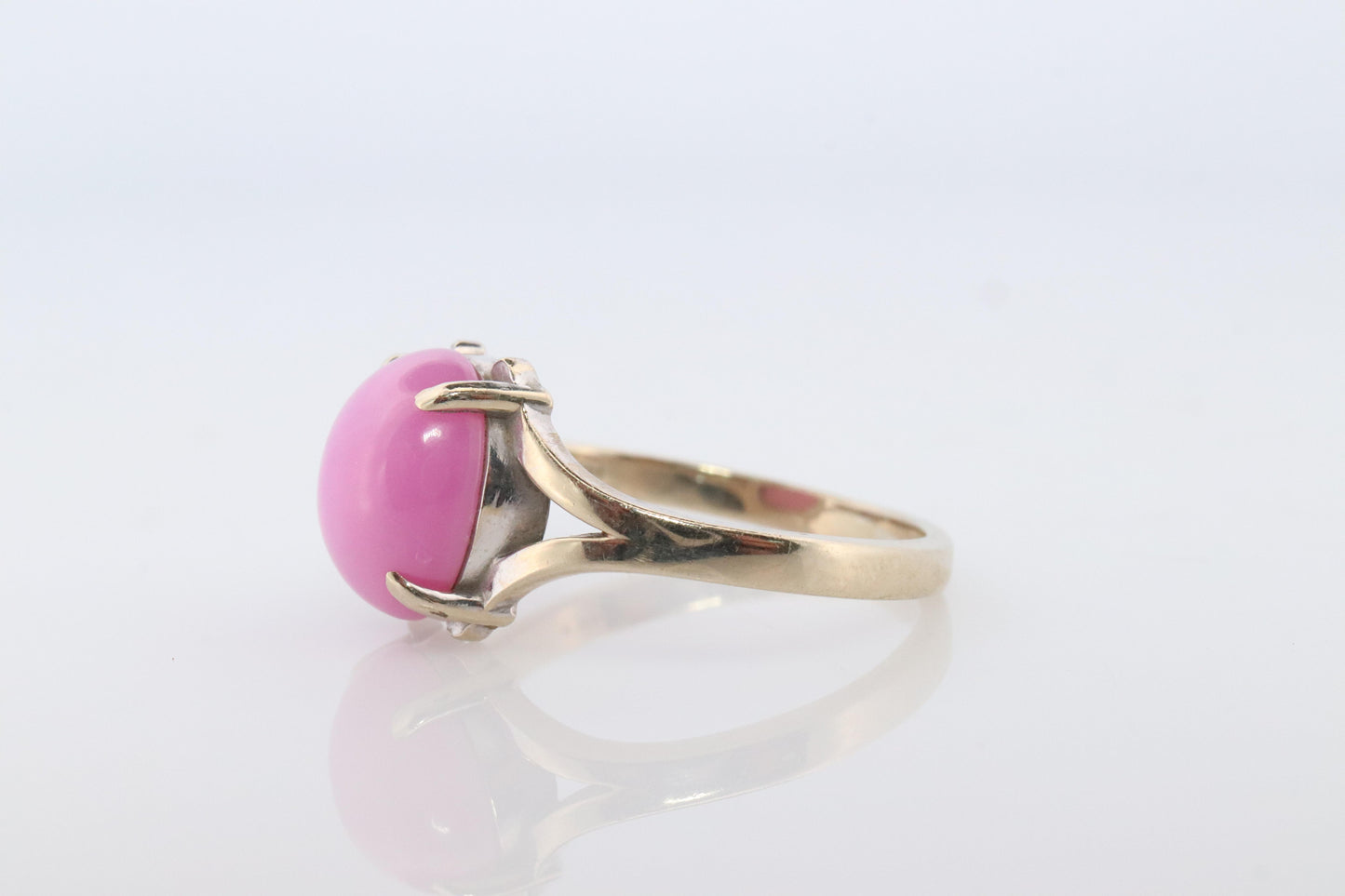 PINK STAR Ruby Solitaire ring. 14k White gold. Star Sapphire Cabochon Ring.