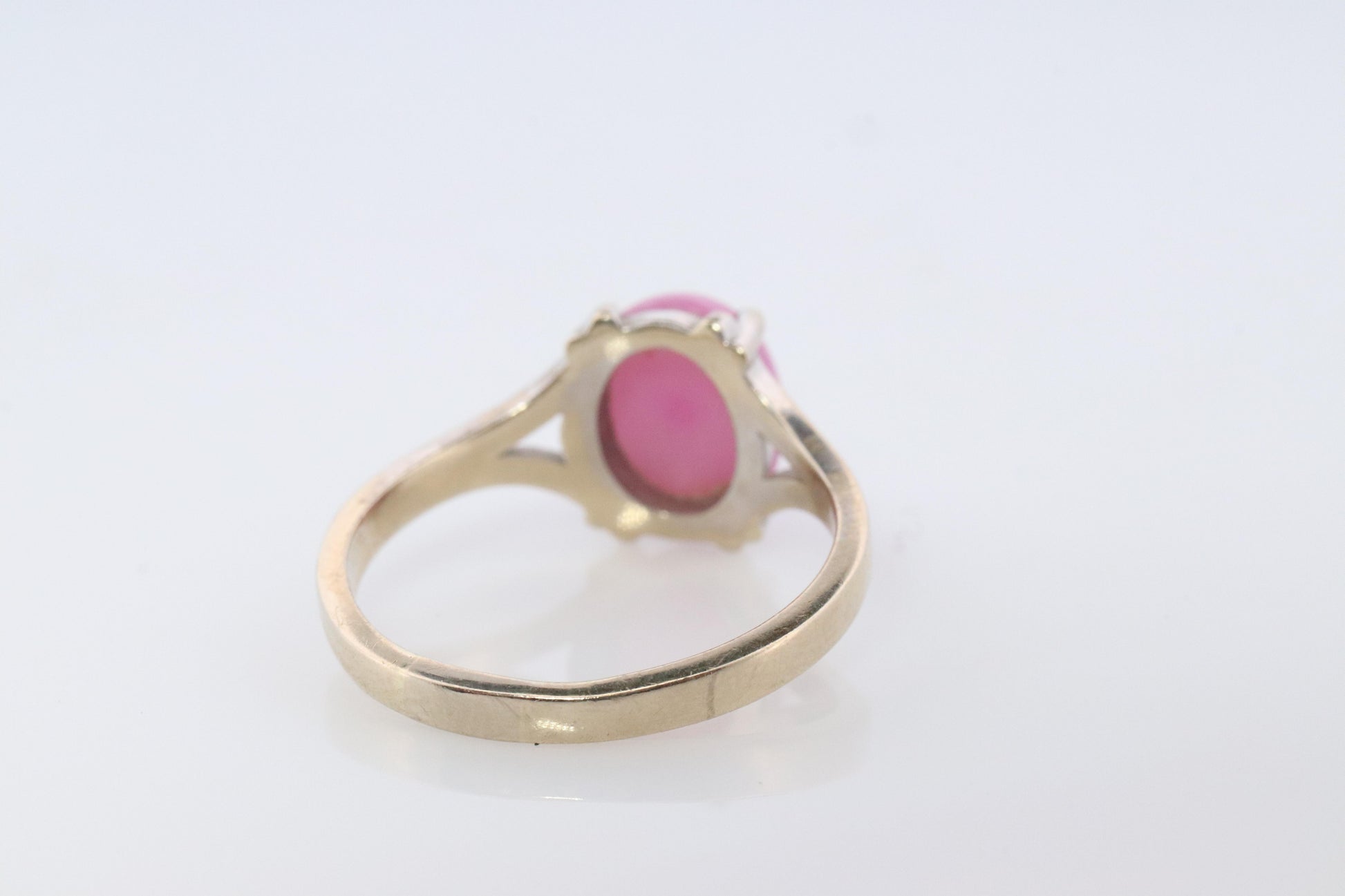 PINK STAR Ruby Solitaire ring. 14k White gold. Star Sapphire Cabochon Ring.