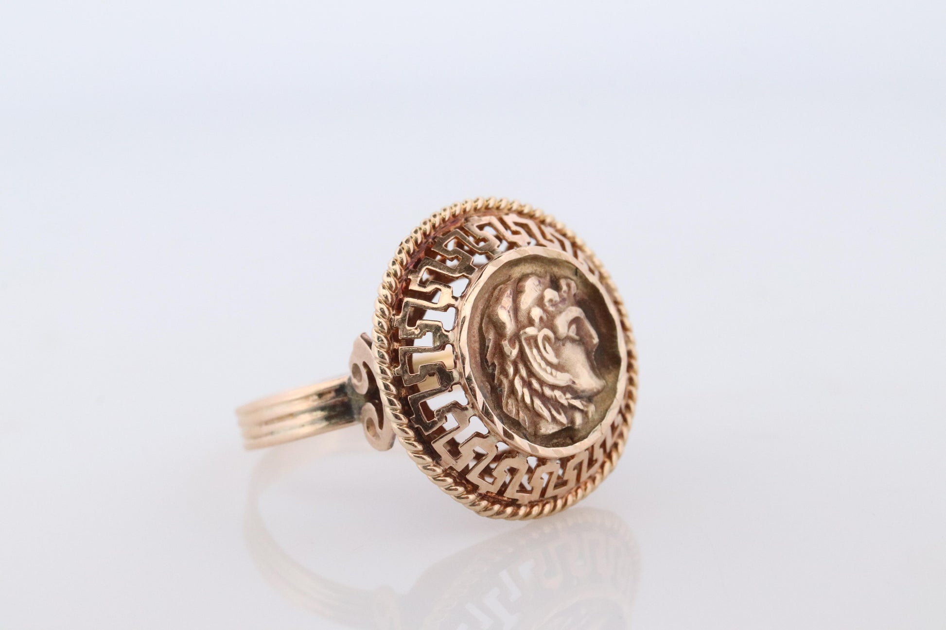 14k Greek Soldier Ladies ring. 14k Gold Filigree Centurion face Signet Ring