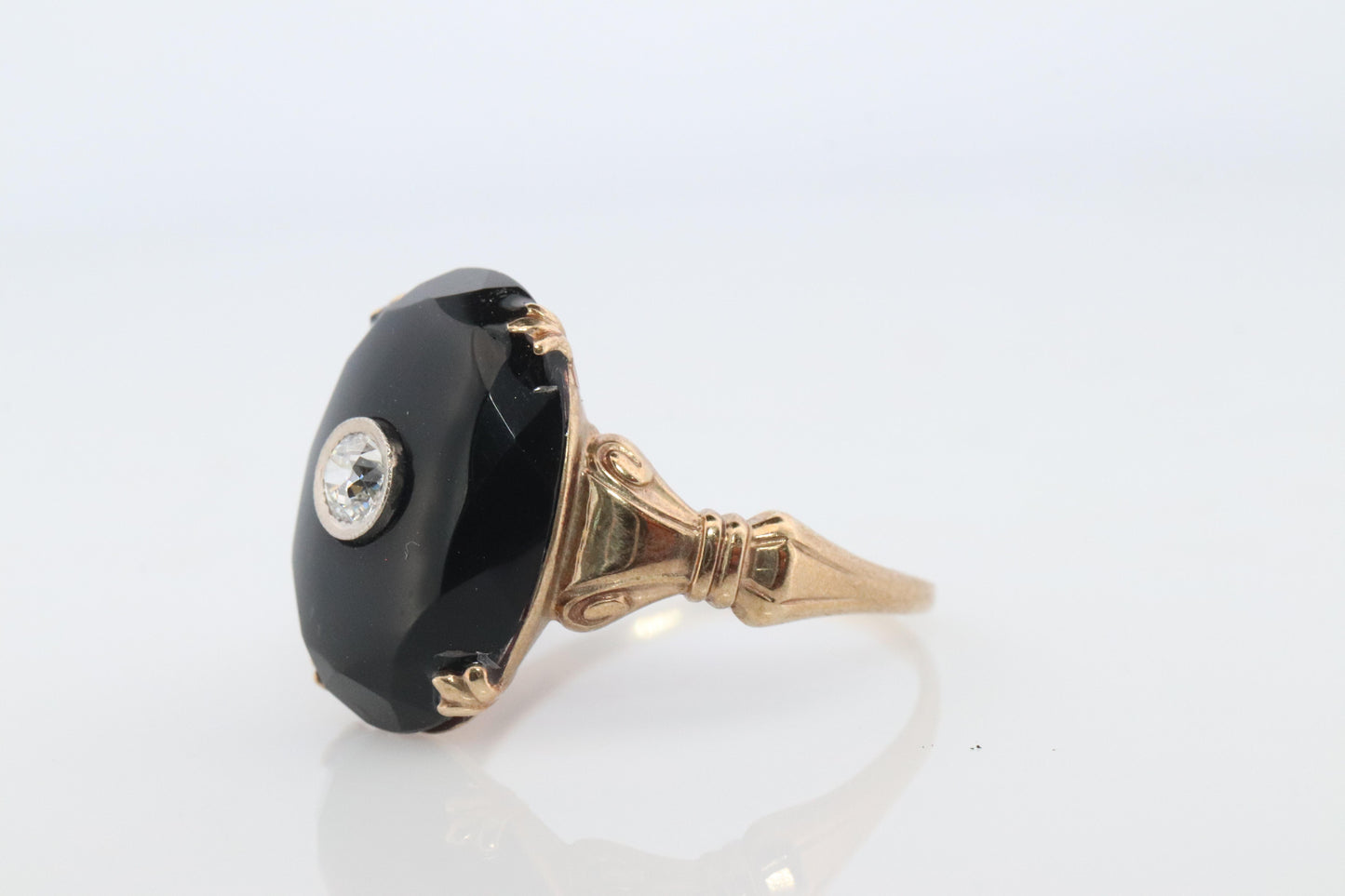 10k ONYX Diamond ring. Onyx 10k yellow gold ring. Vintage Victorian Onyx