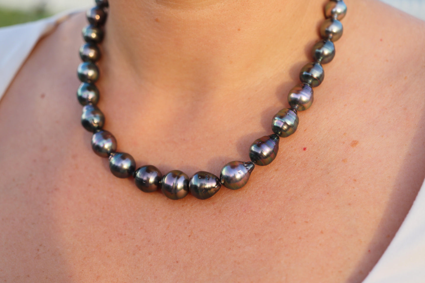 Mikimoto Pendant. Genuine 18k Gold Mikimoto Baroque Tahitian Pearl Necklace