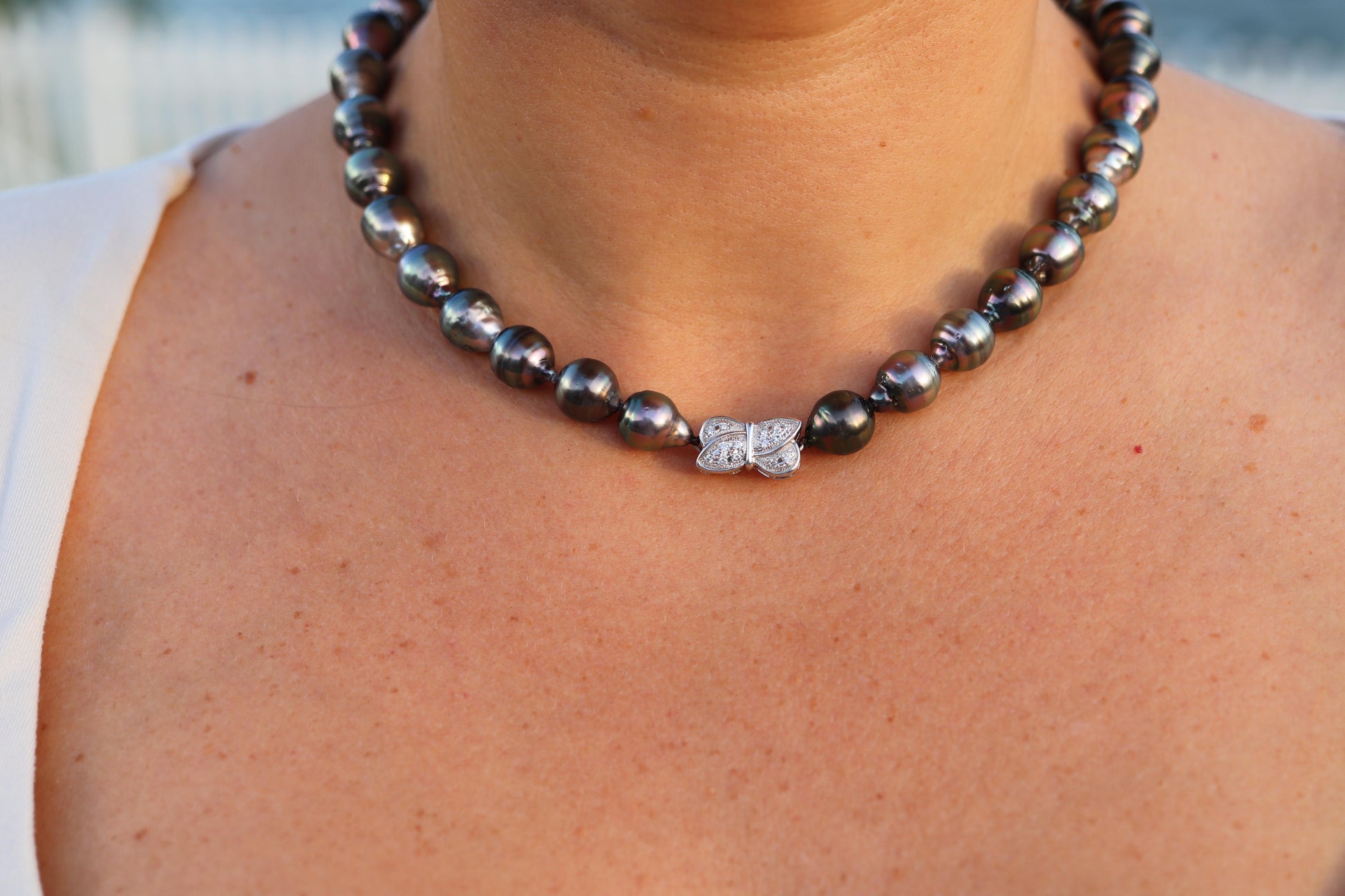 Mikimoto Pendant. Genuine 18k Gold Mikimoto Baroque Tahitian Pearl Necklace