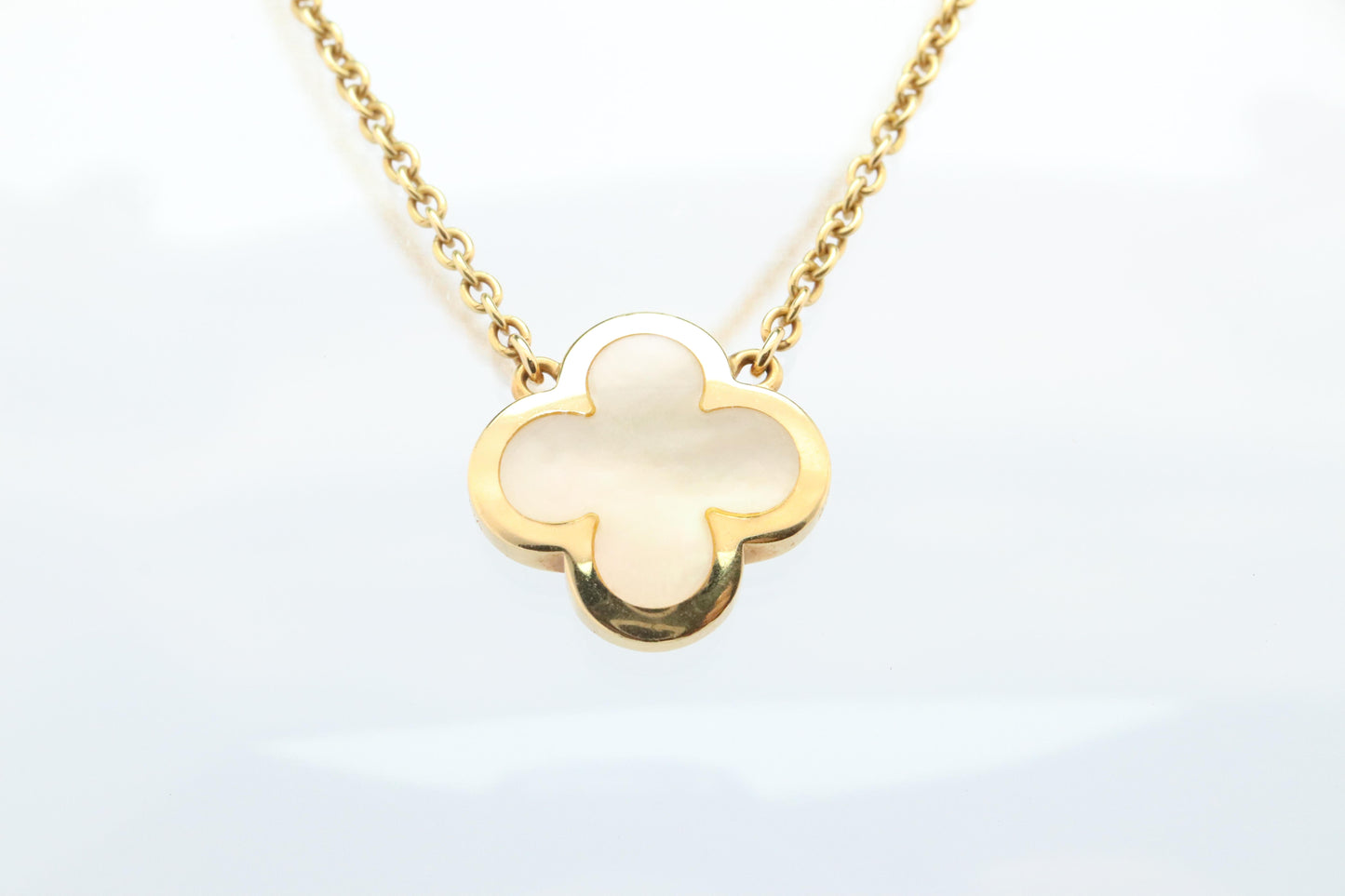 Van Cleef Arpels Pure Alhambra Necklace Genuine VCA 18k YG Vintage Shell Pendant