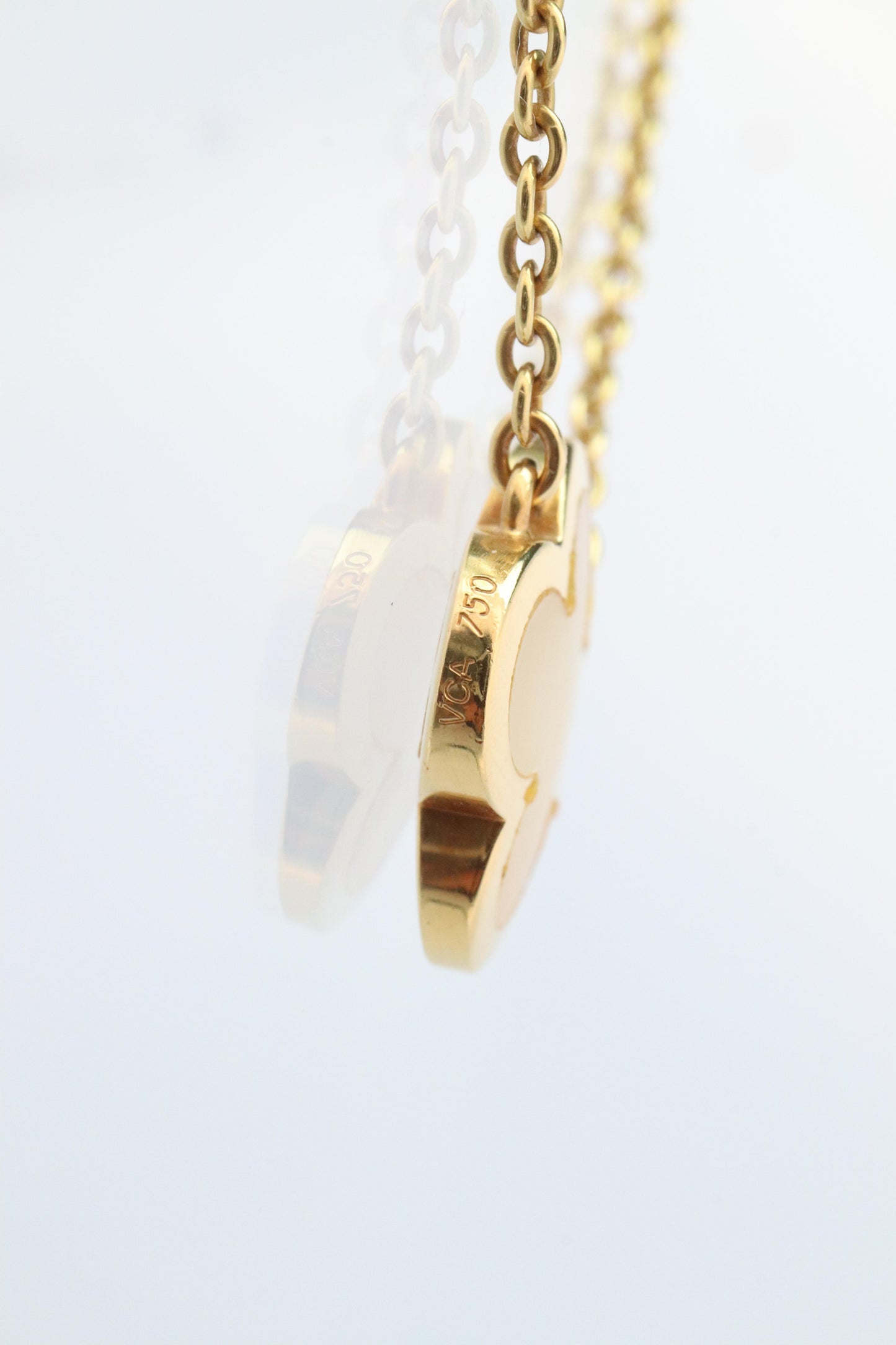 Van Cleef Arpels Pure Alhambra Necklace Genuine VCA 18k YG Vintage Shell Pendant