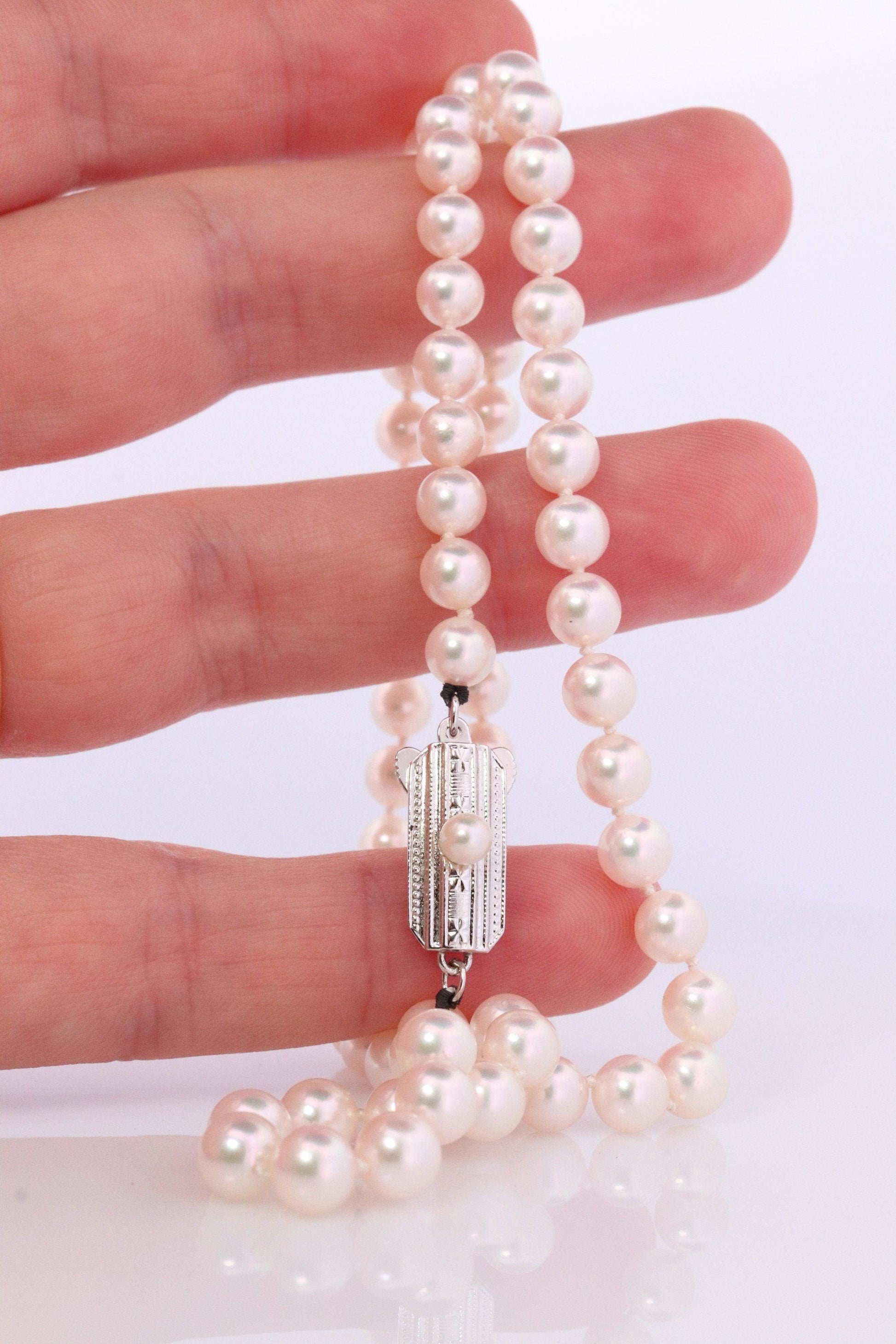 MIKIMOTO Sterling Silver Pearl Necklace. 6mm Pearls 20inch Necklace.