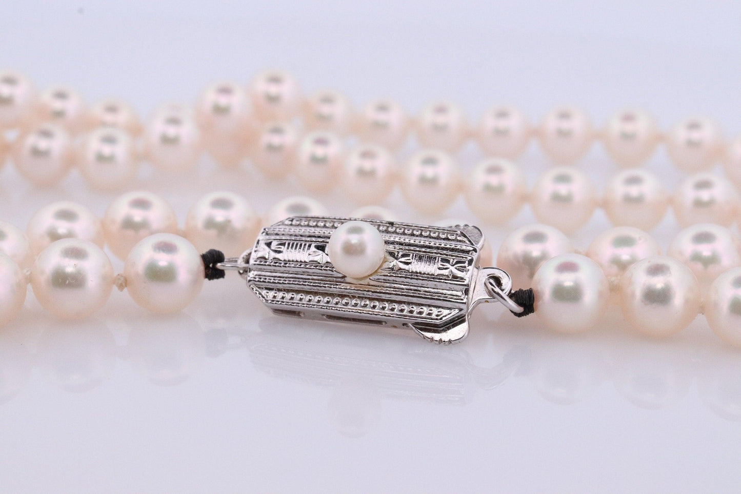 MIKIMOTO Sterling Silver Pearl Necklace. 6mm Pearls 20inch Necklace.