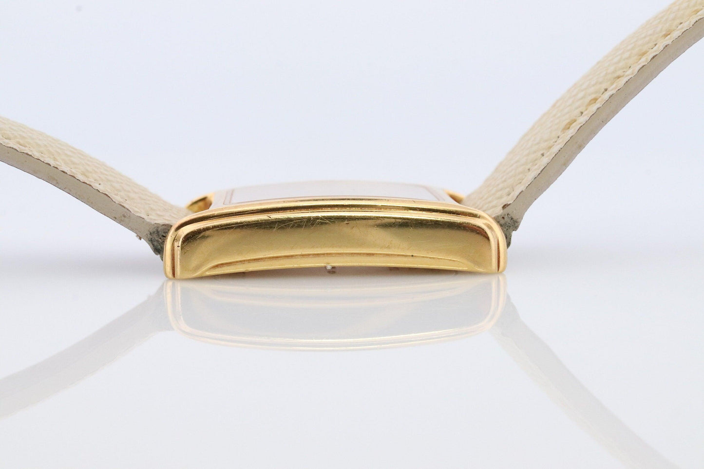 Tiffany Watch. 18k Yellow Gold Tiffany and Co Tank Watch. Ladies L 0430 750 Gold